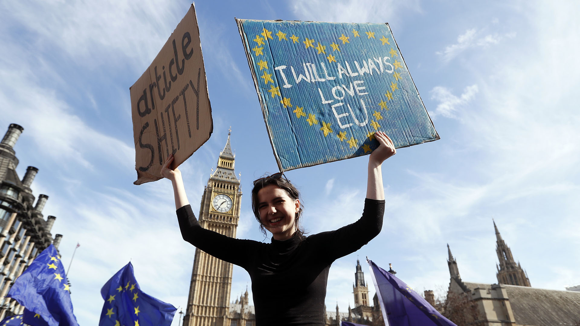 Manifestantes en contra del Brexit (AP)