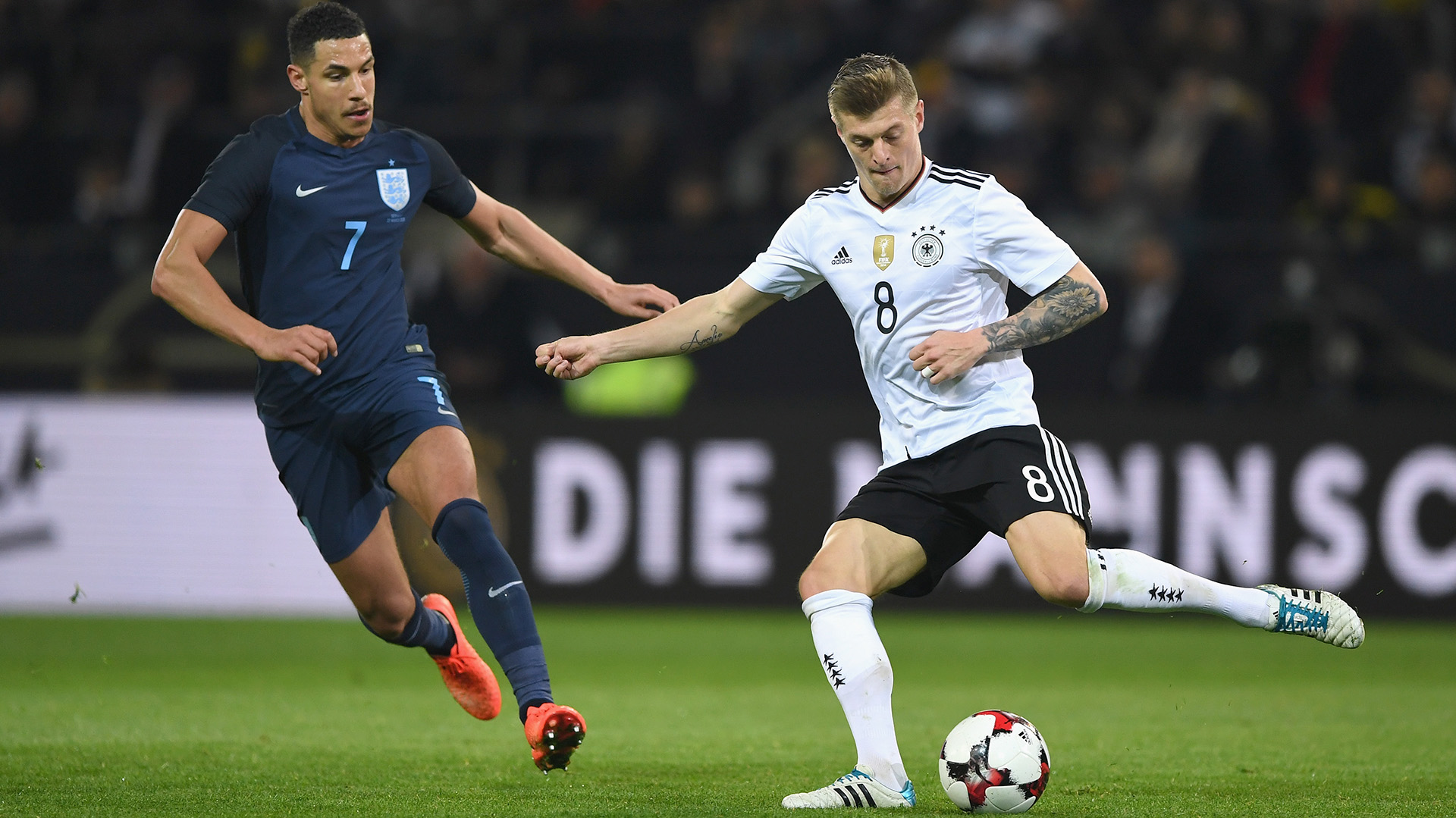 Toni Kroos es uno de los mejores futbolistas en su posición (Getty)