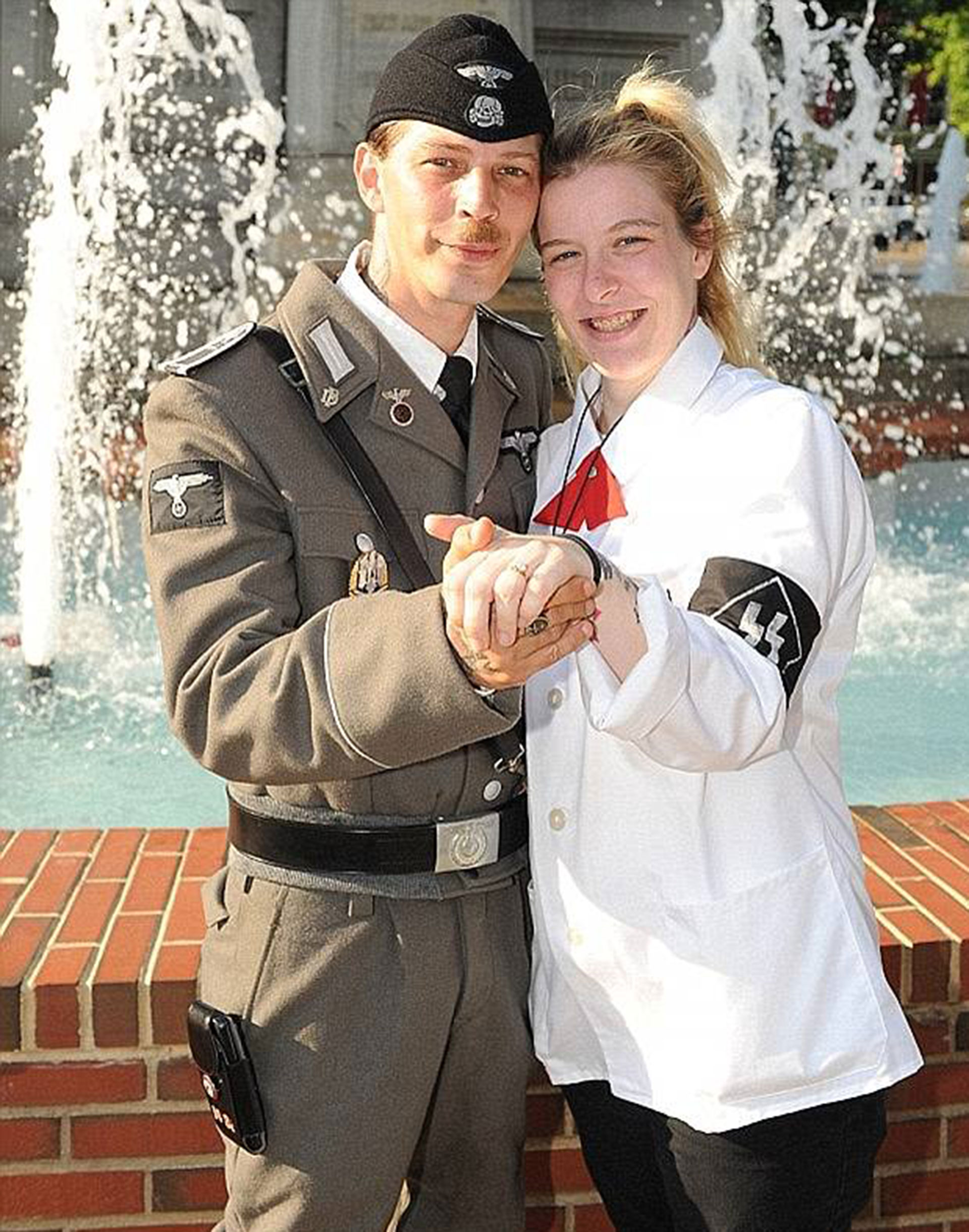 Campbell, con su ex exposa, Cathy Bowlby