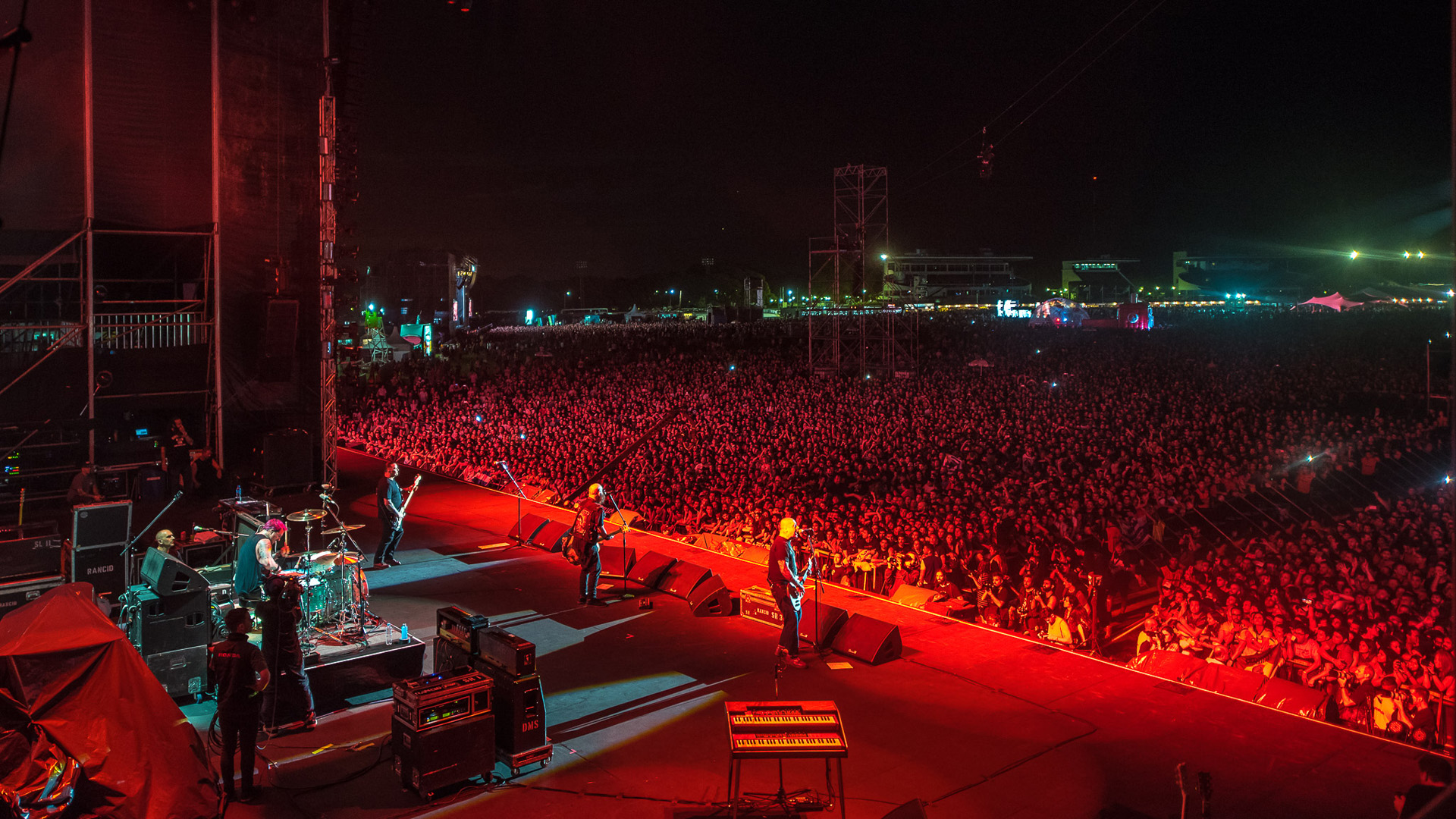 Miles de personas en la gran noche en el Hipódromo de San Isidro