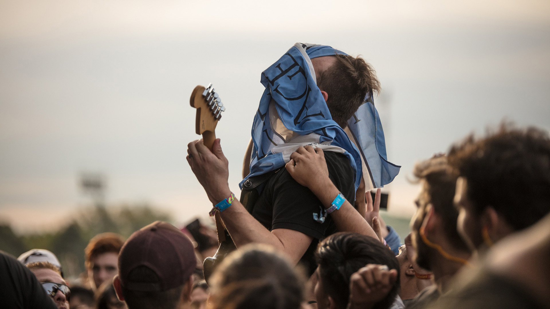 Los músicos, entre el público de Lollapalooza