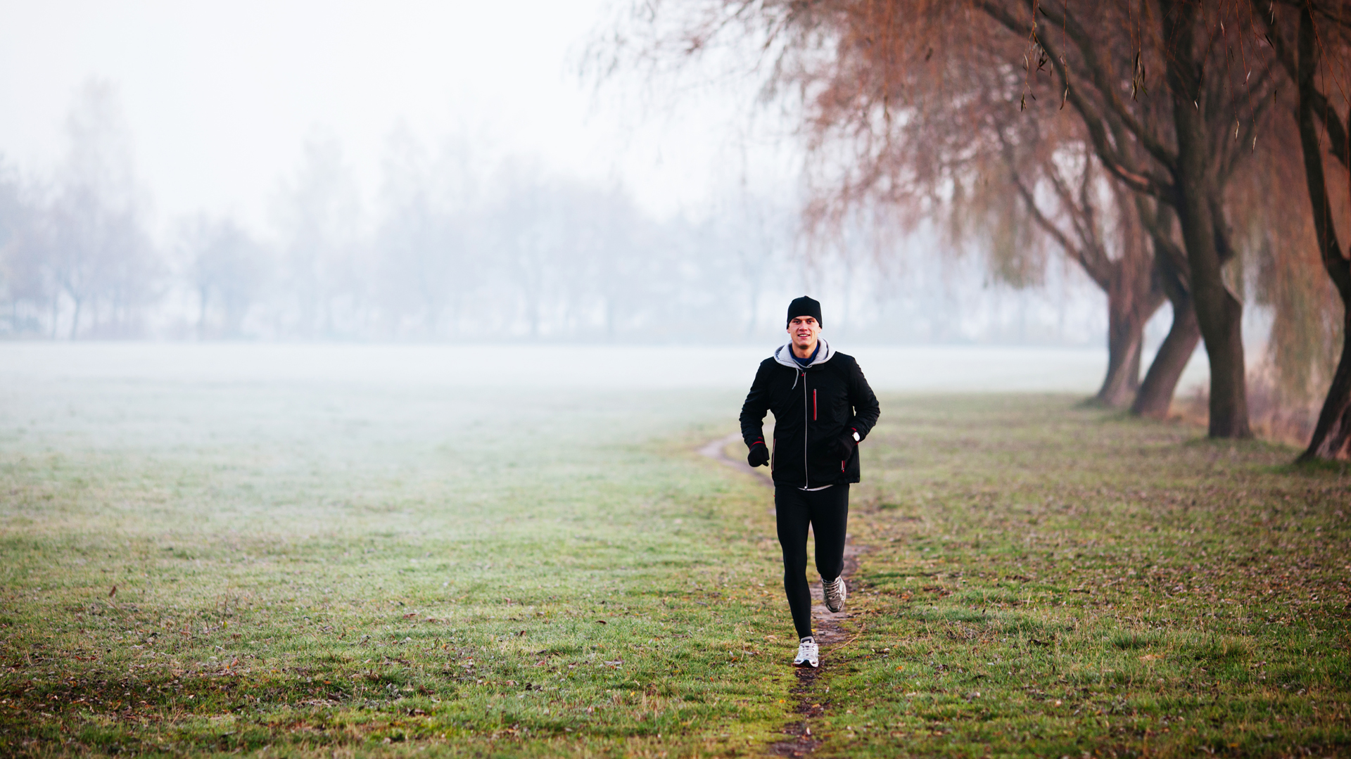 Muchos salen a correr sin importarle el clima ni el momento del día (iStock)