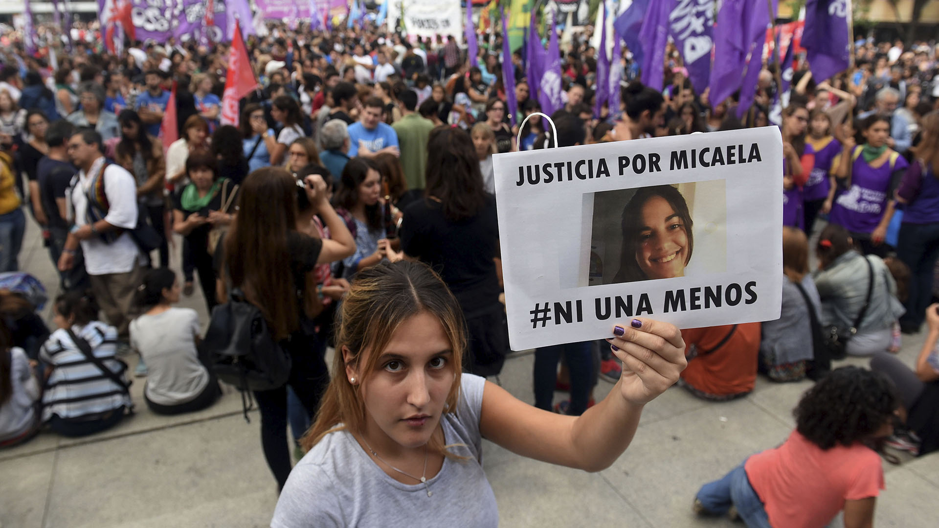 La iniciativa establece “sanciones” para quienes se nieguen a formar parte del programa (foto de archivo)