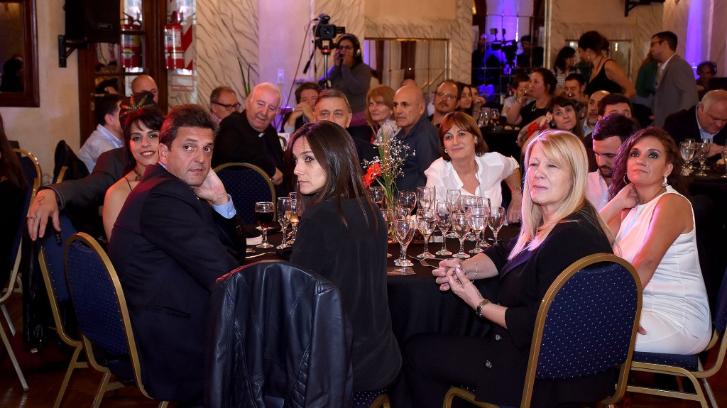La cena se realizó en el Hotel Castelar de la Ciudad de Buenos Aires