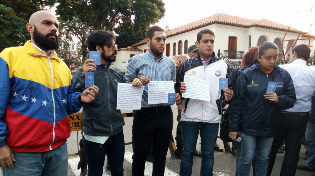 Exigieron el respeto a la Constitución y el cese de la represión violenta