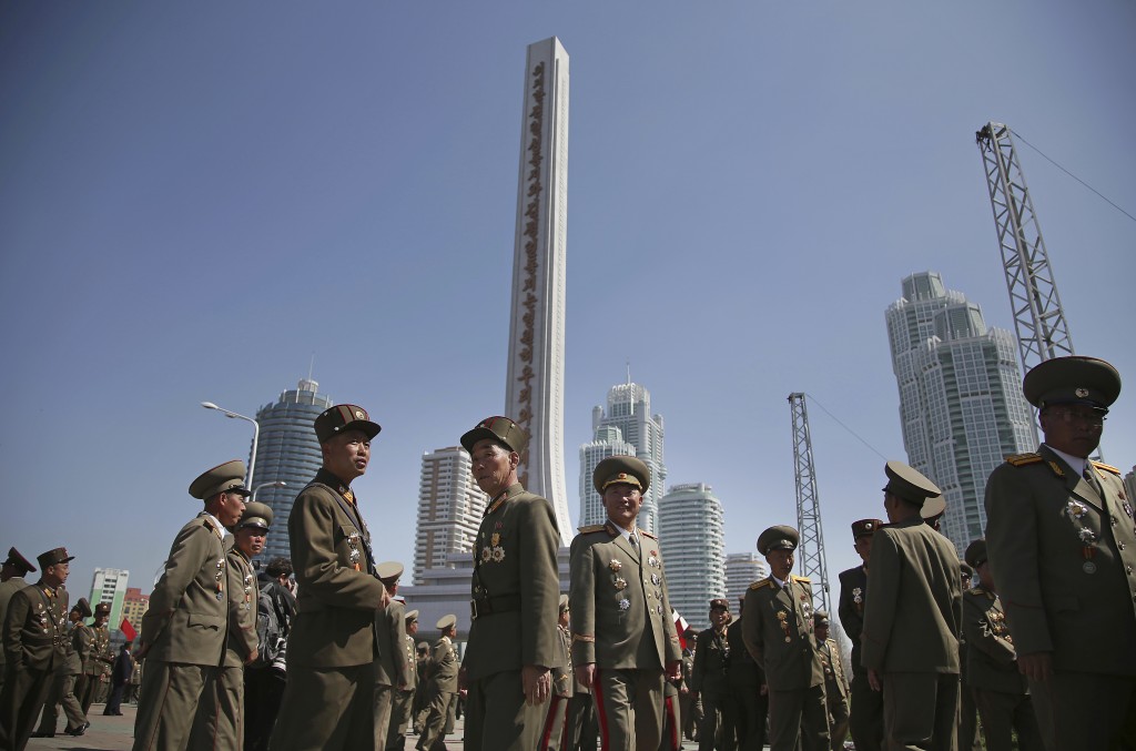 (AP Photo/Wong Maye-E)