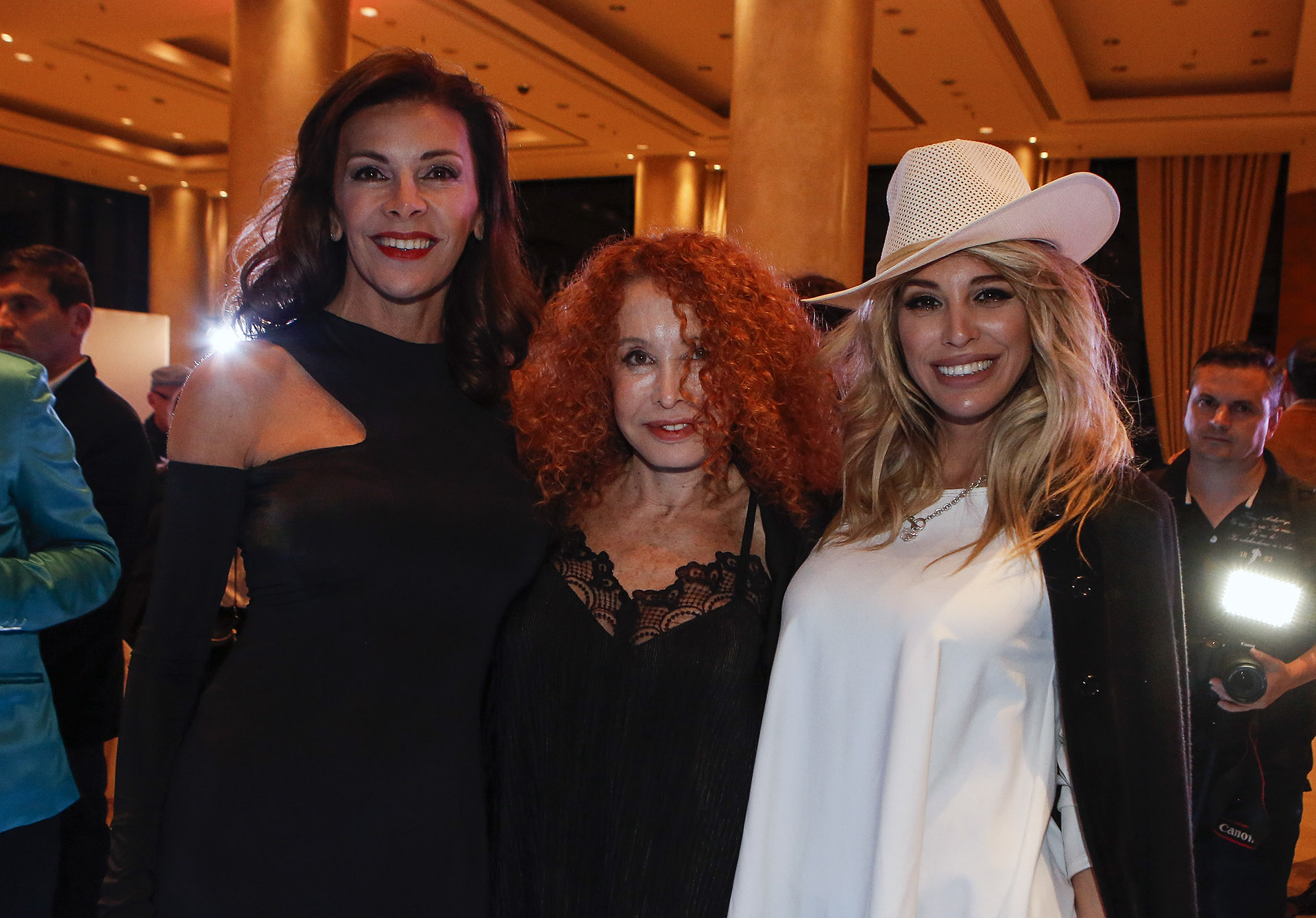 Fabiana Araujo, Maureene Dinar y Stefanía Xipolitakis