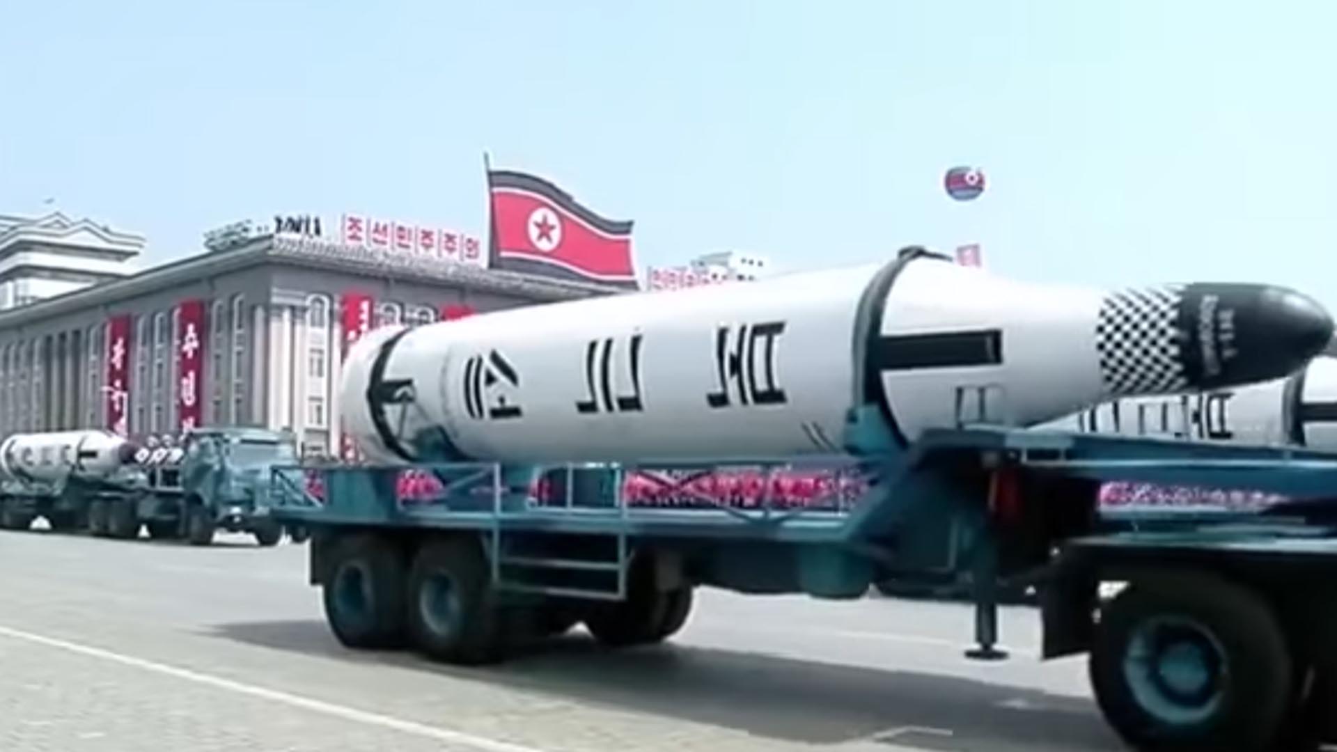 Misil de lanzamiento submarino KN-11