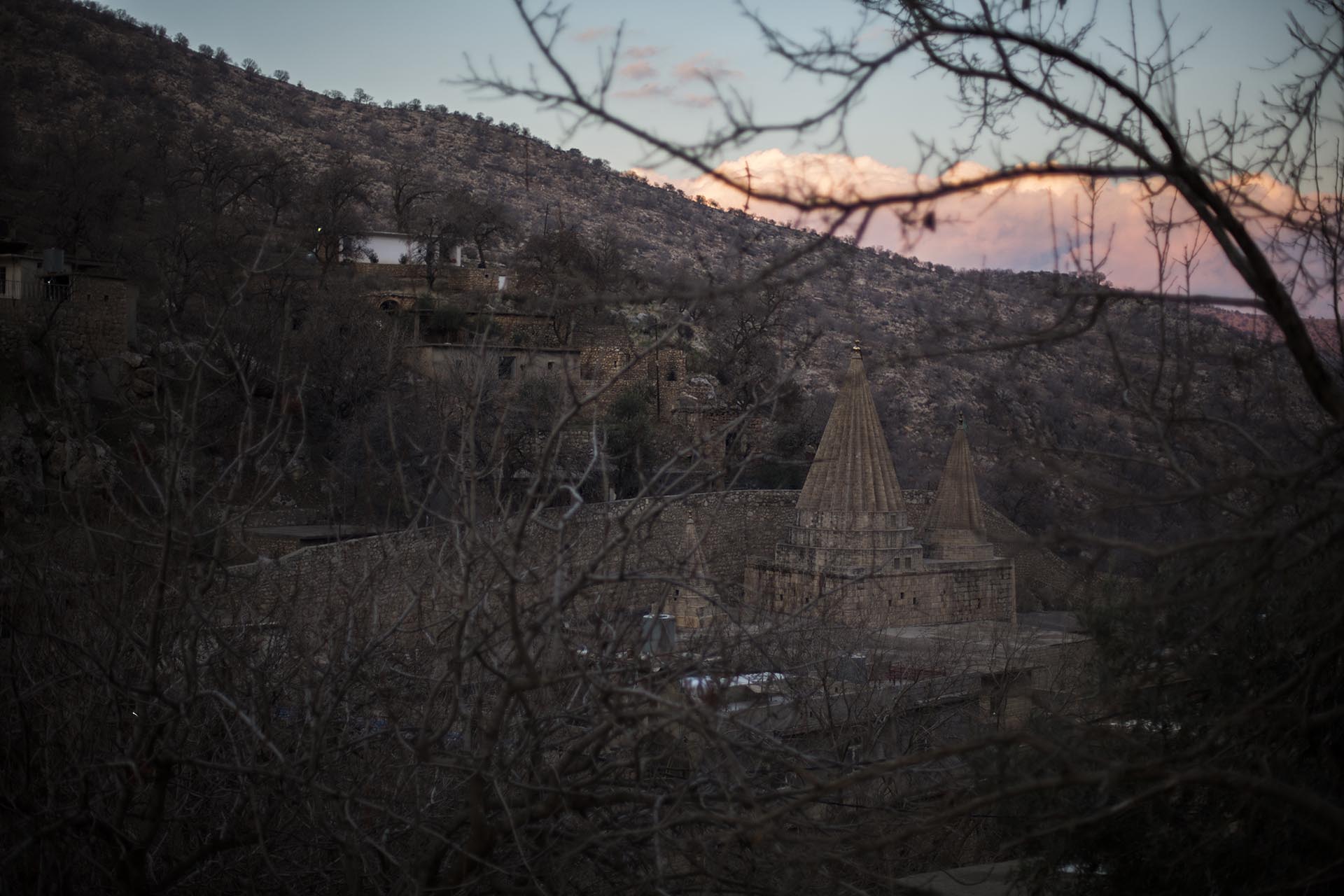 Vista exterior del templo sagrado de Lalish. (Pablo Cobos)