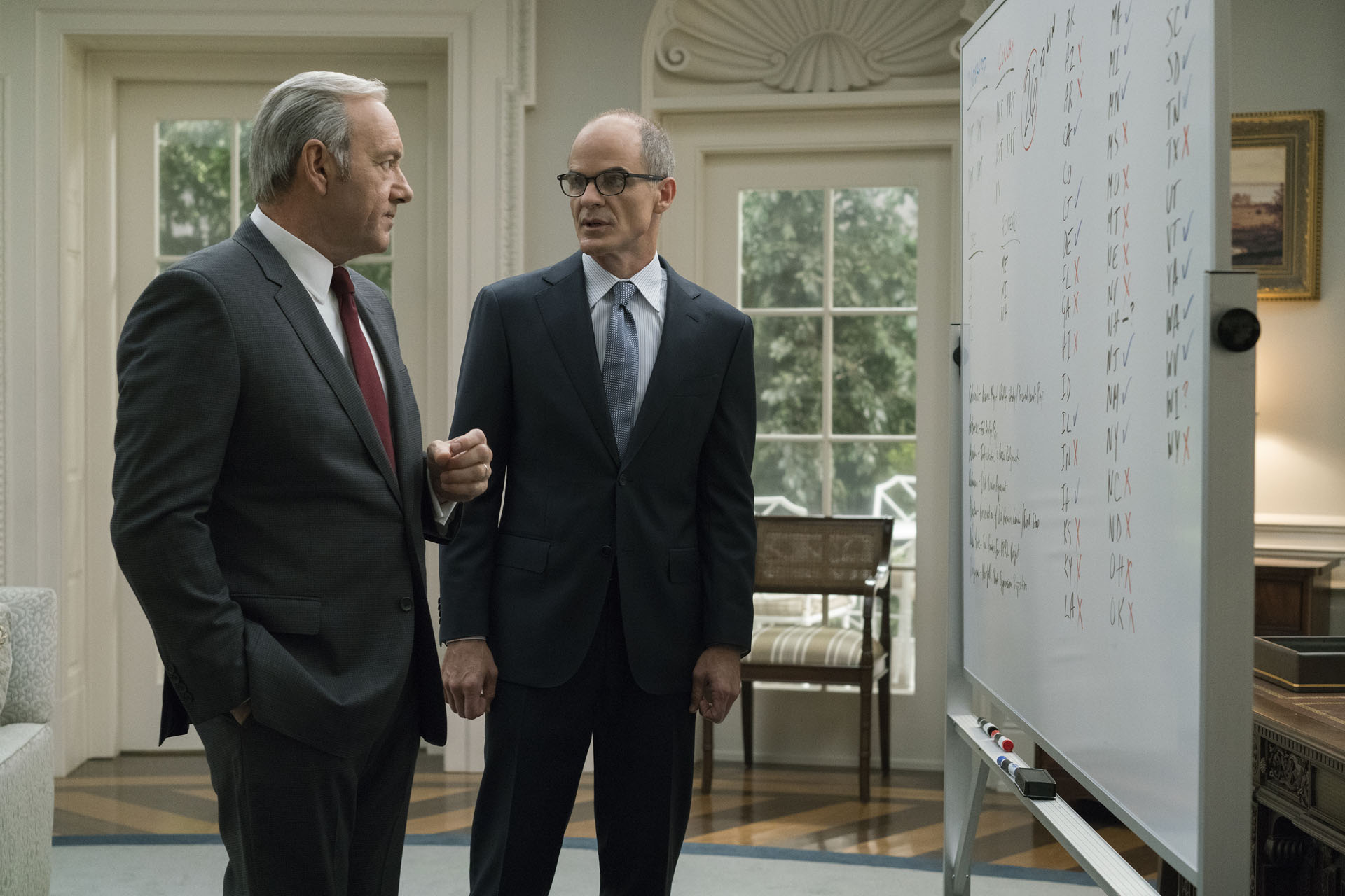 Frank Underwood con Doug Stamper (House of Cards)