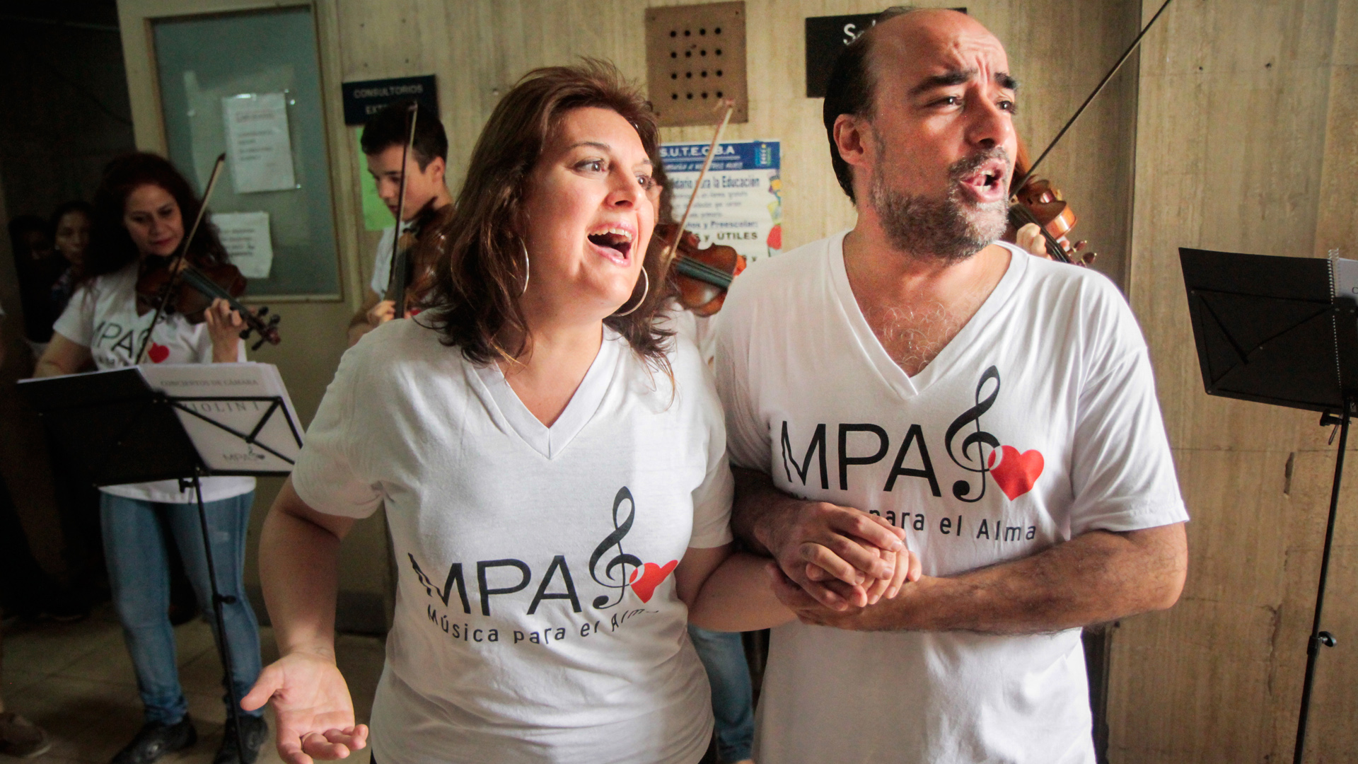 Música para el alma es una iniciativa solidaria que nació en hospitales porteños (María Inés Ghiglione)