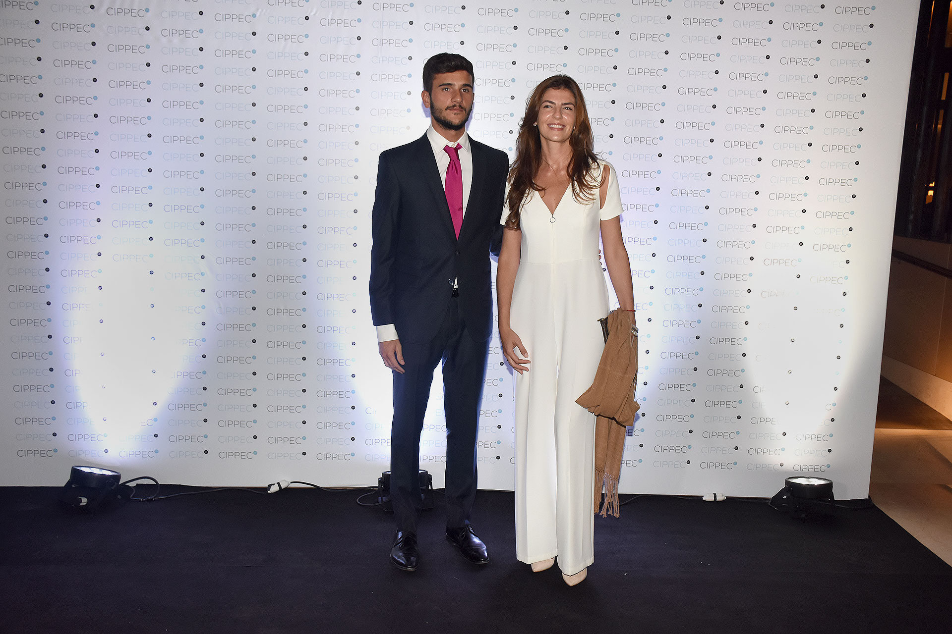 Pedro Robledo, subsecretario de Juventud, y Bettina Romero