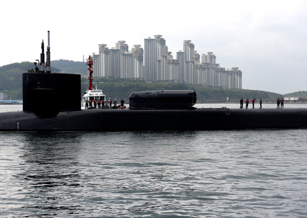 La llegada del USS Michigan a Busan, en Corea del Sur (Reuters)