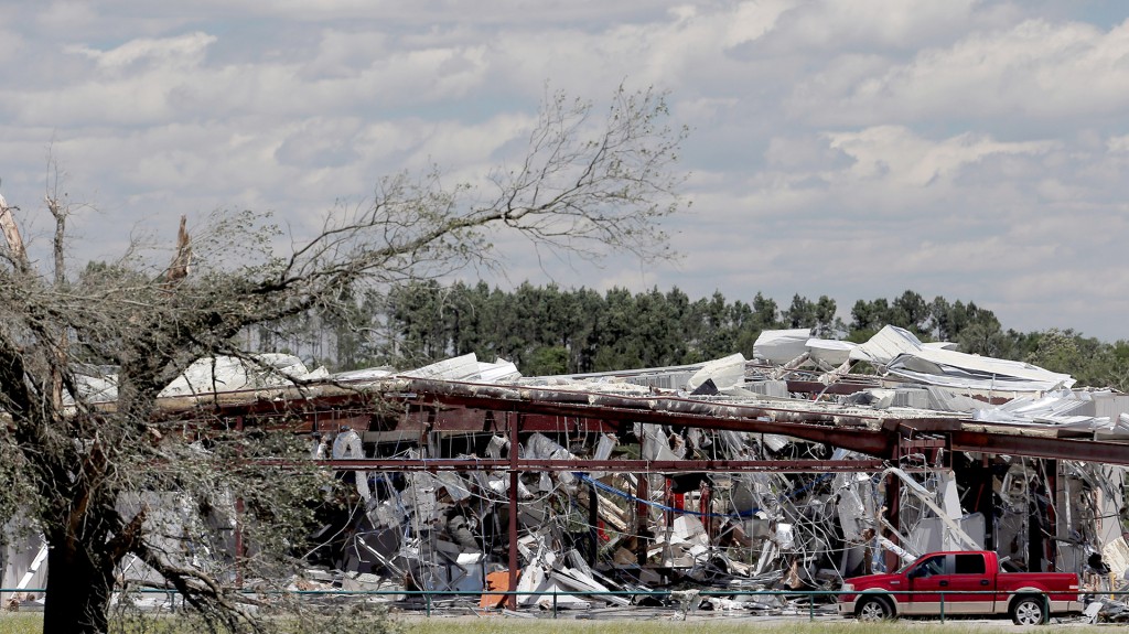 El estado más afectado fue Texas, donde al menos cinco personas murieron y casi 50 resultaron heridas tras el paso de varios tornados en diversos condados al este de Dallas (Reuters)