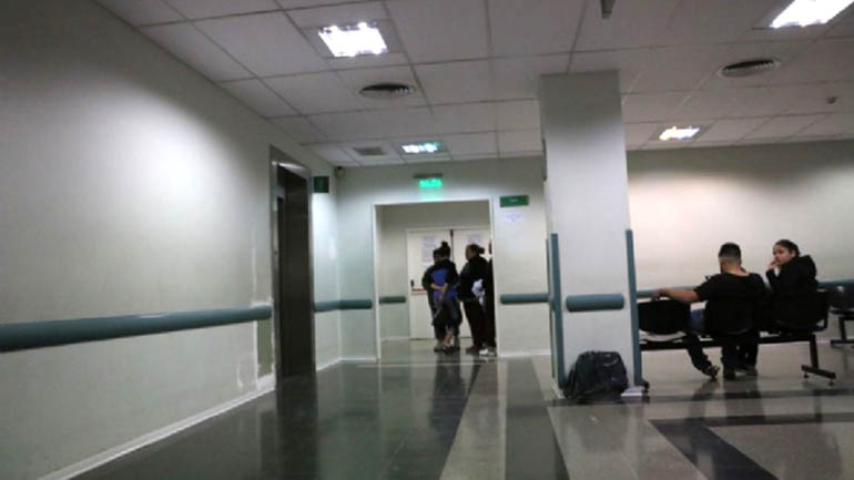 La angustia de la familia, en el Hospital Rawson de San Juan