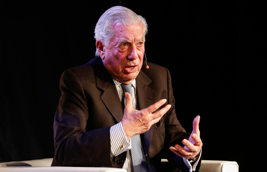 Mario Vargas Llosa fue entrevistado por Marcelo Longobardi (Agustín Marcarian)