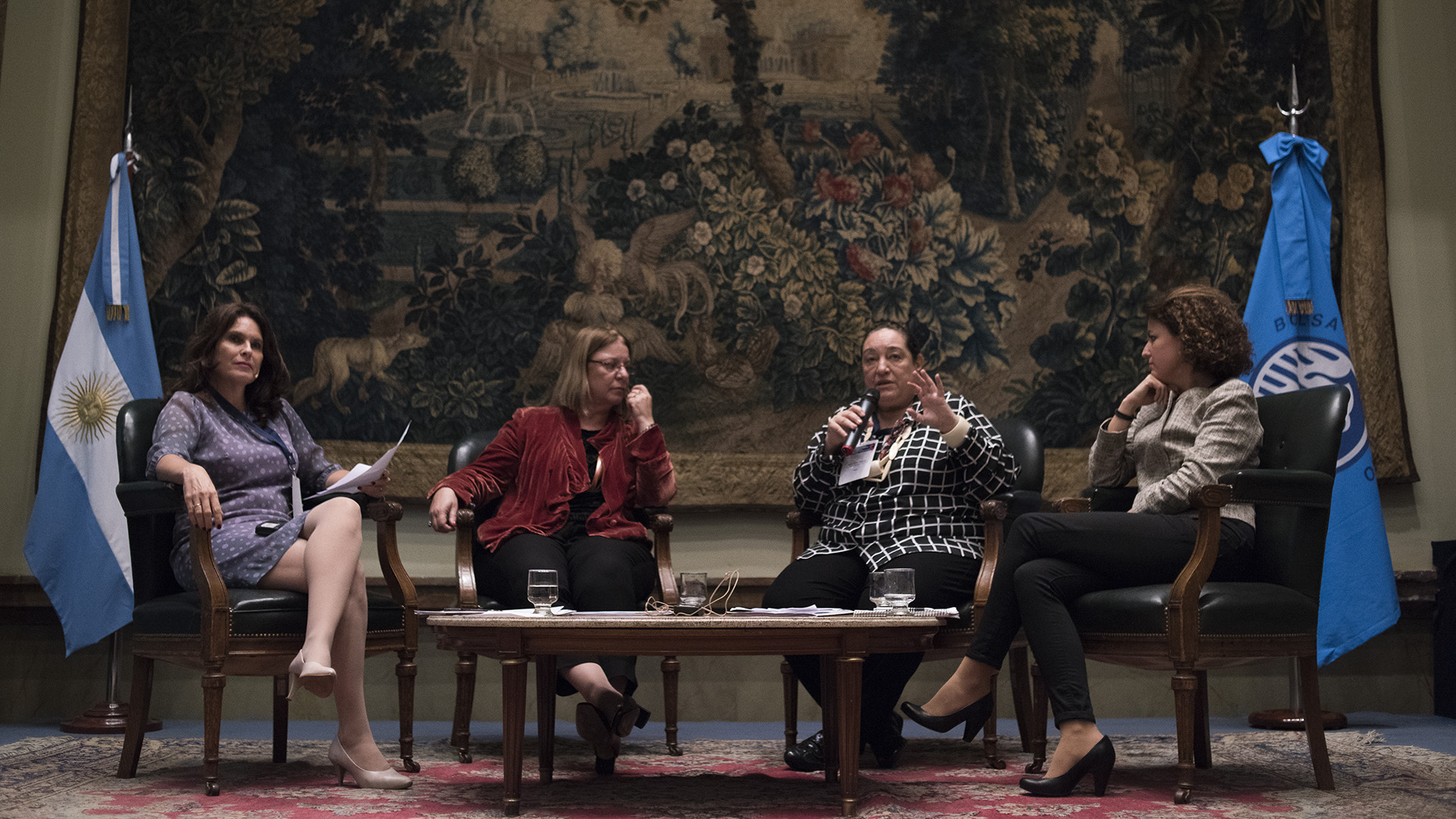 Elena Martín FEPESNA, Nieves Rico, directora de Asuntos de Género CEPAL, Eugenia Piza López, líder de Equipo -Cluster de Género del Centro Regional de Panamá para América Latina y el Caribe-PNUD y Elena Cardona, ejecutiva principal Unidad de Inclusión CAF (Adrián Escandar)