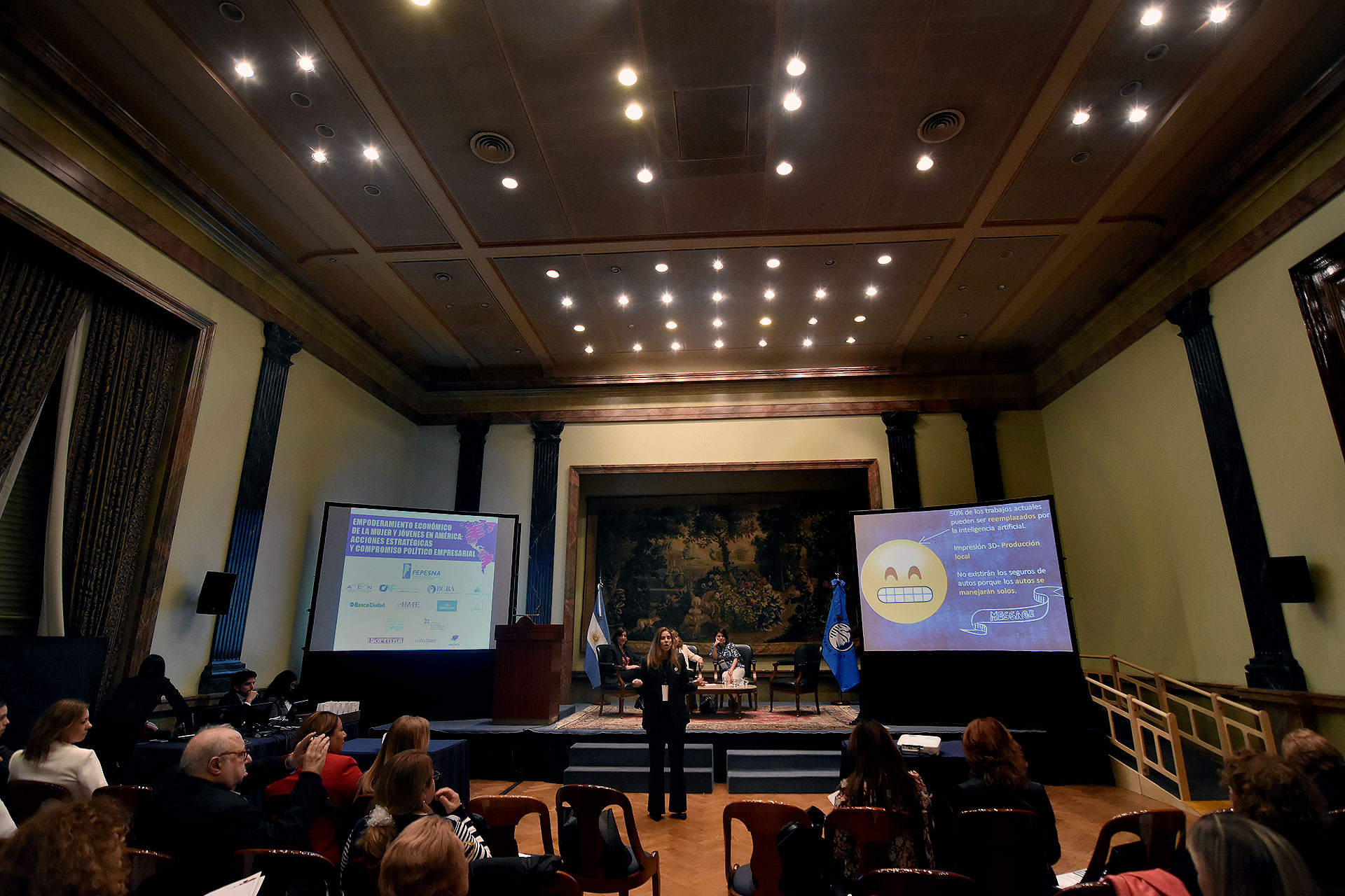 Equidad, integración, networking, género y empredurismo fueron algunos de los tópicos del seminario internacional (Nicolás Stulberg)
