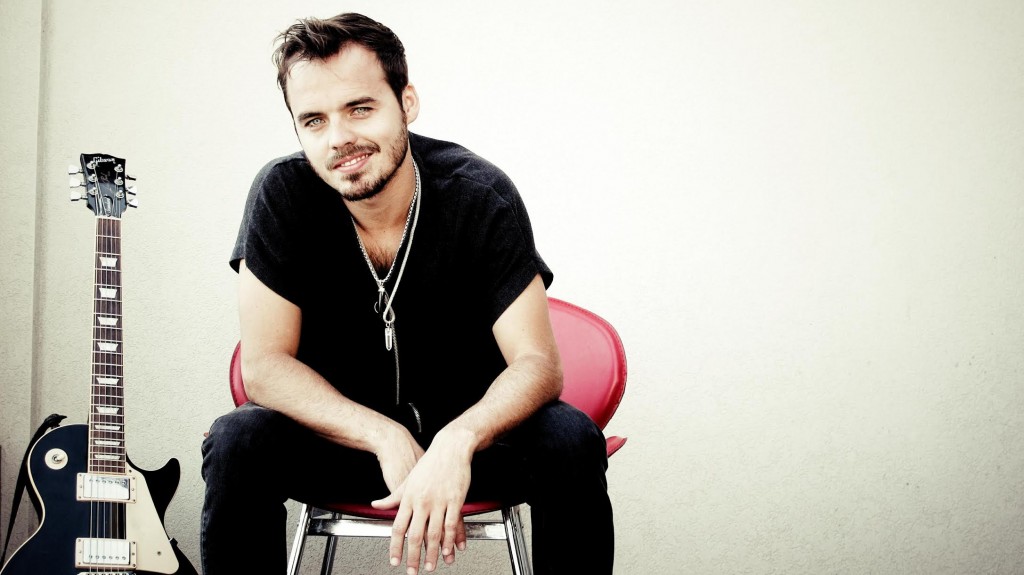 Benjamín Rojas tuvo que reinventarse y hoy triunfa en el teatro