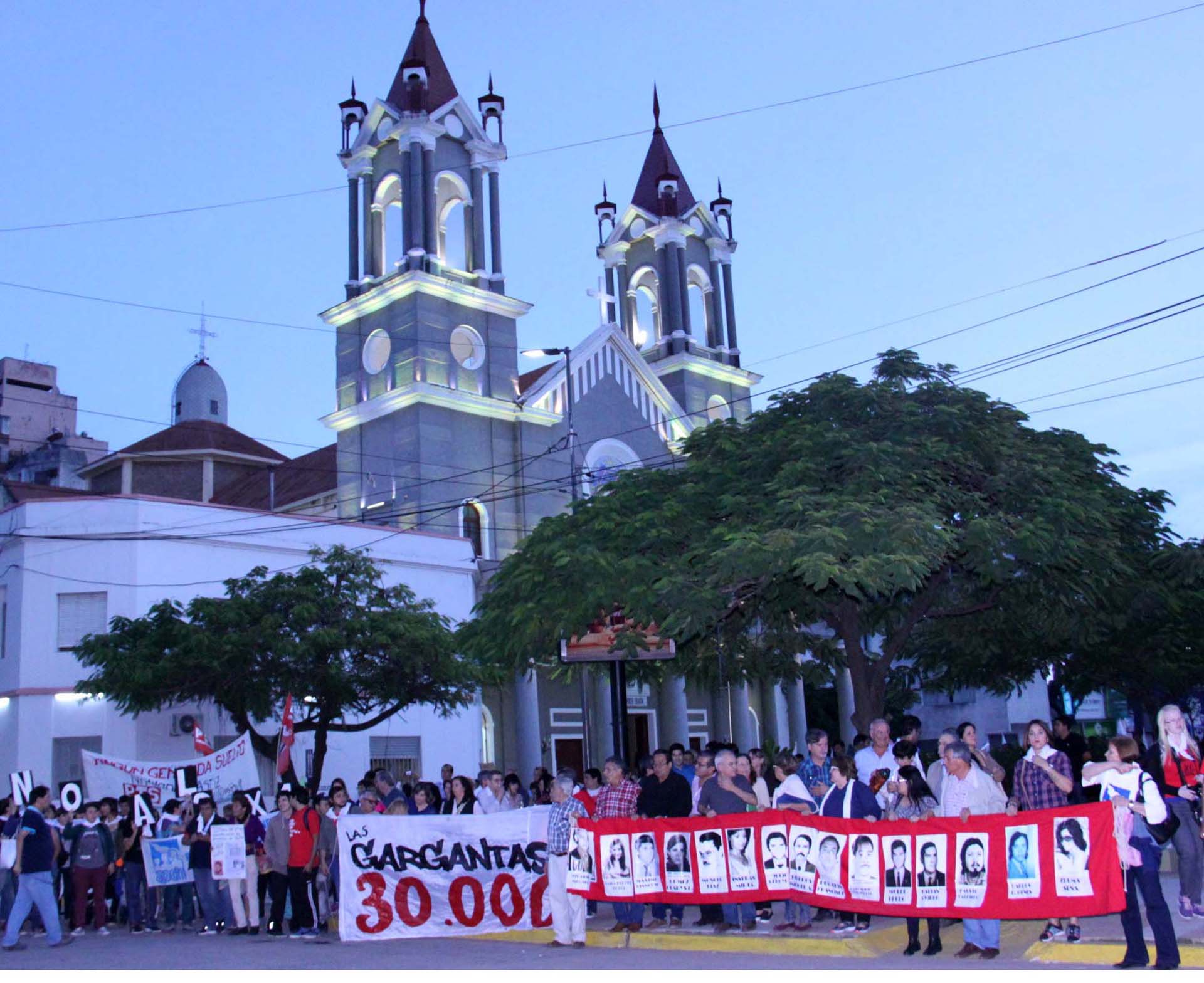 Marcha 2x1 formosa sf