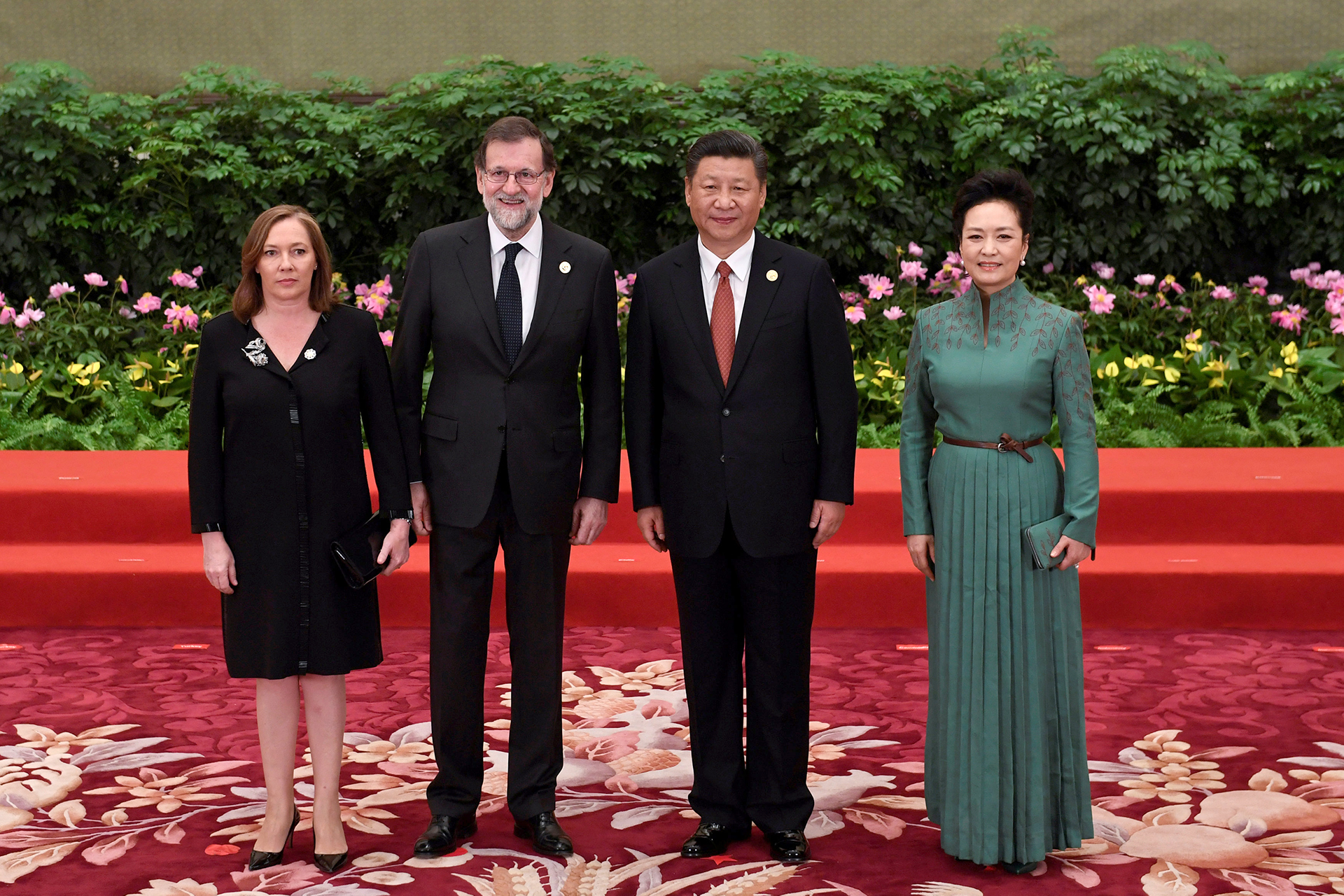 El primer ministro español Minister Mariano Rajoy y su esposa Elvira Fernandez Balboa junto a la pareja china