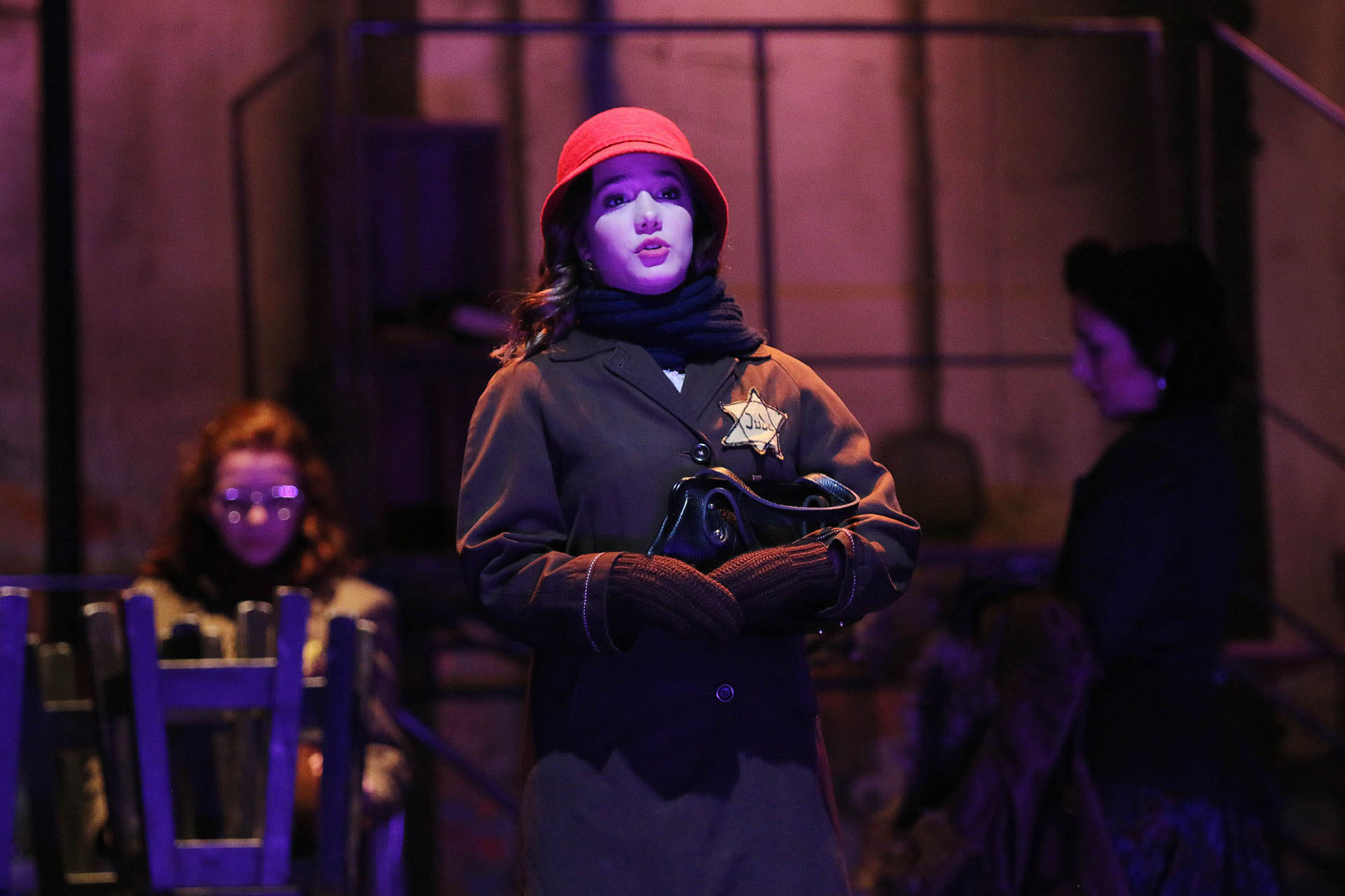 Ángela Torres en la obra “El Diario de Anna Frank”