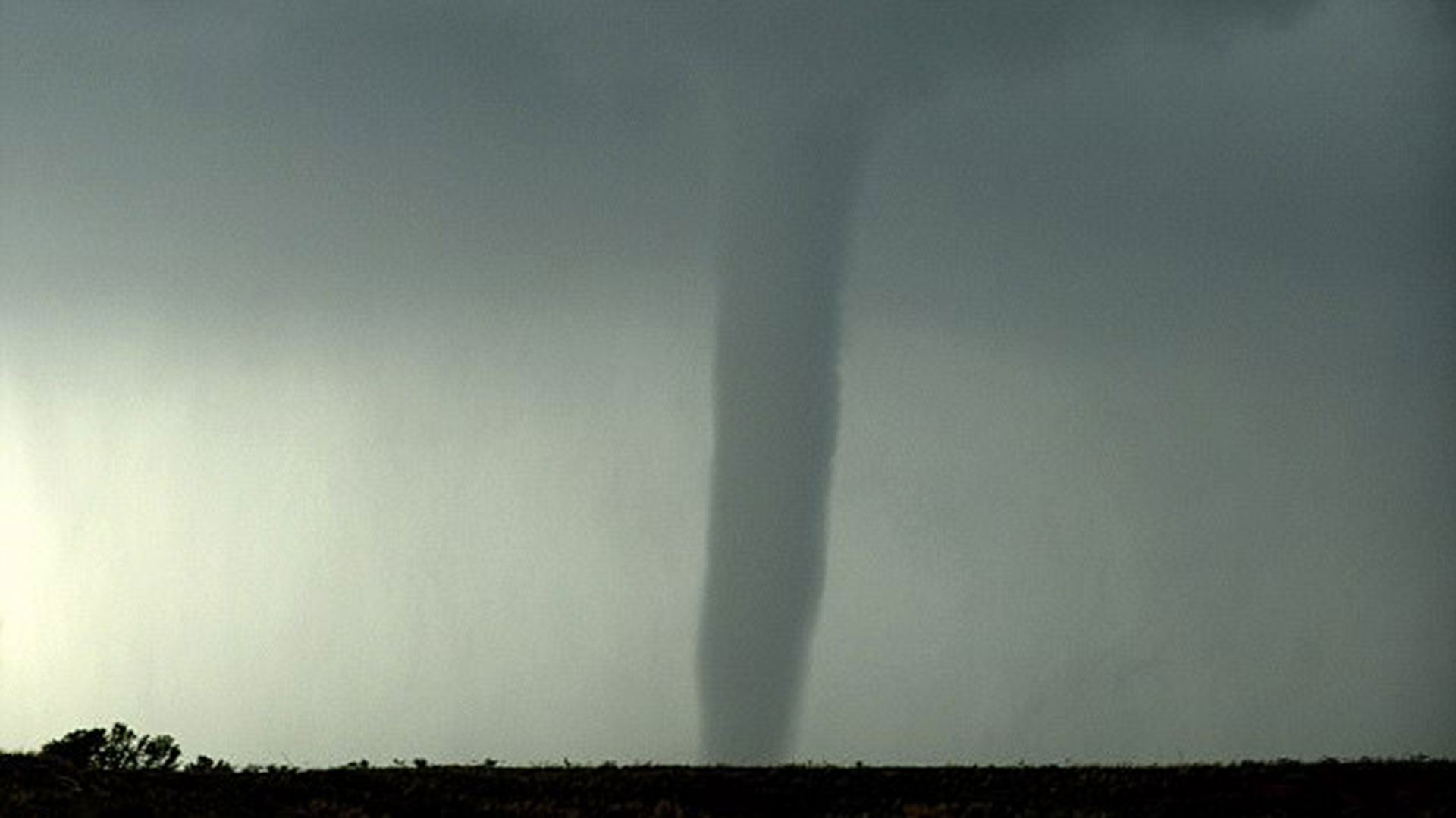 Imagen de uno de los tornados en Tejas durante las tormentas del martes 16 de mayo de 2017