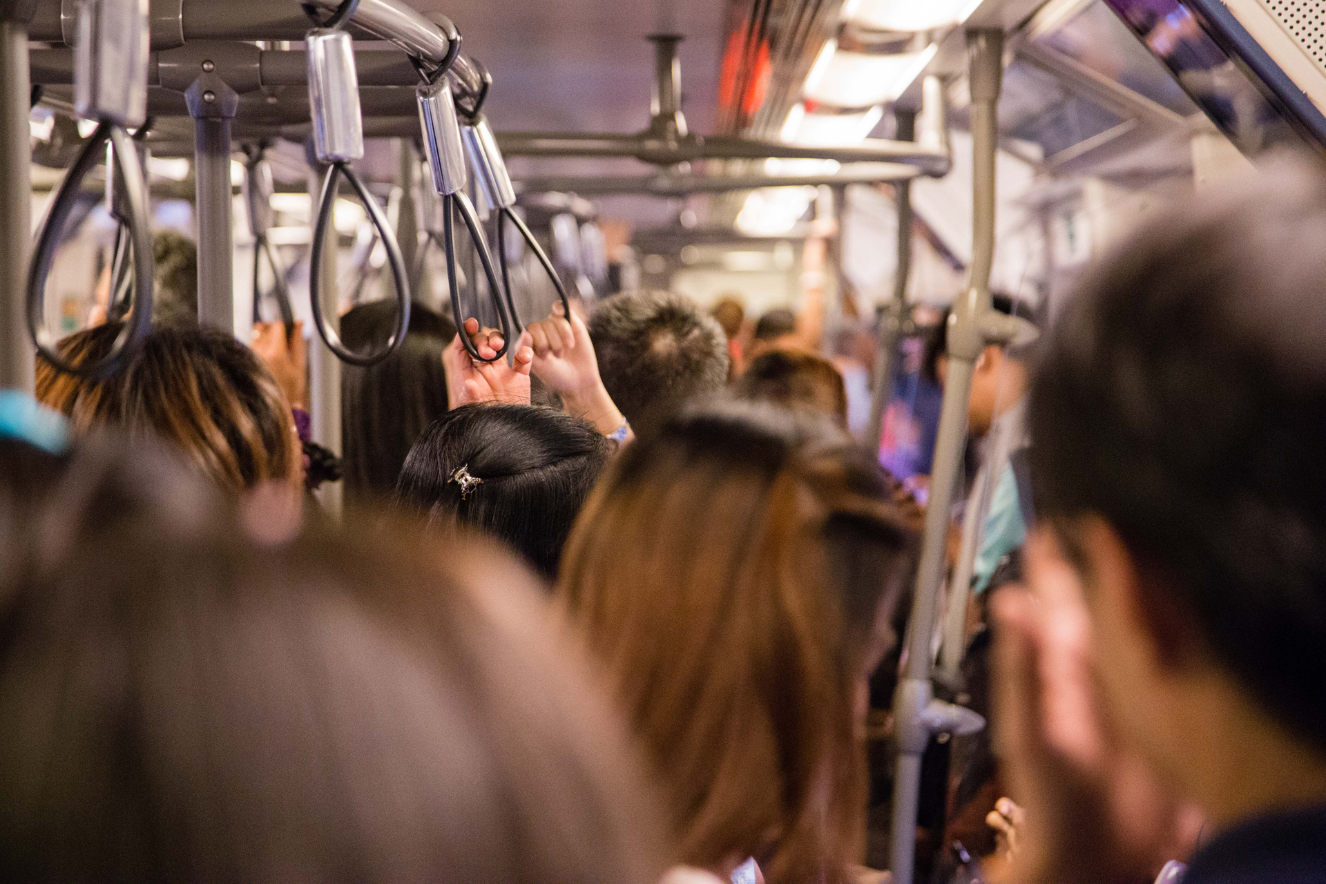 Datos del Consejo de Transporte Público (CTP) indican que a San José ingresan aproximadamente 2.500 autobuses todos los días, que, además de contaminar, contribuyen a provocar grandes embotellamientos (iStock)