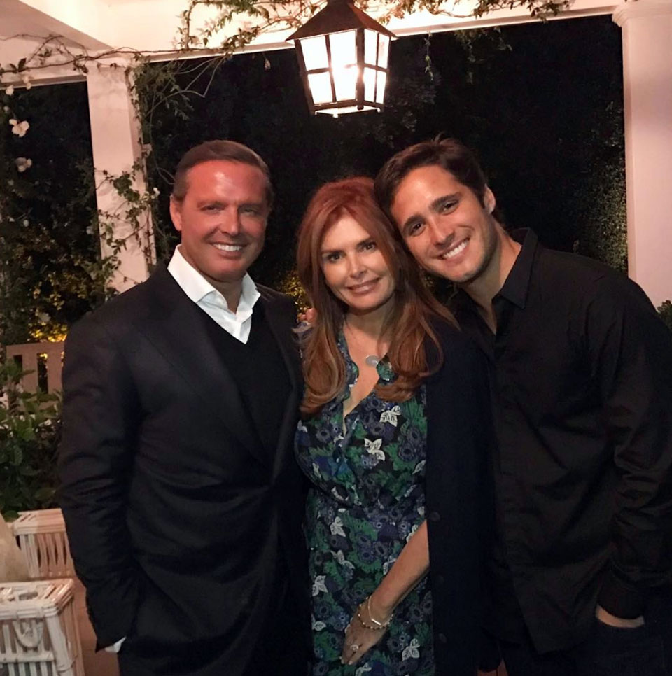 Luis Miguel se reunió con la productora Roma Downey y el actor Diego Boneta, quien será el protagonista de la ficción de Netflix que contará la vida del popular cantante