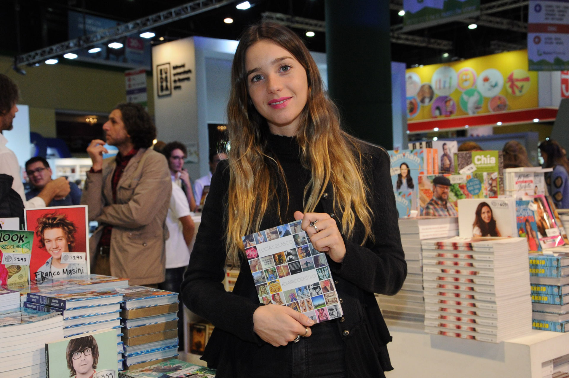 Lucia Celasco, la nieta de Susana Giménez, presentó el libro “Diario de Estilo” en la Feria del Libro