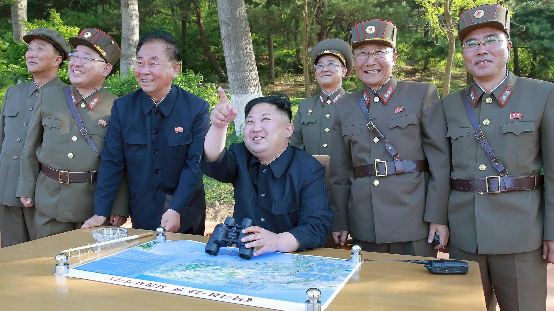 Problemas que sufren los desertores que huyen del régimen de Kim Jong-un a Seúl El régimen de Kim Jong-un mostró las fotos desde el espacio que logró captar con su misil balístico - Infobae
