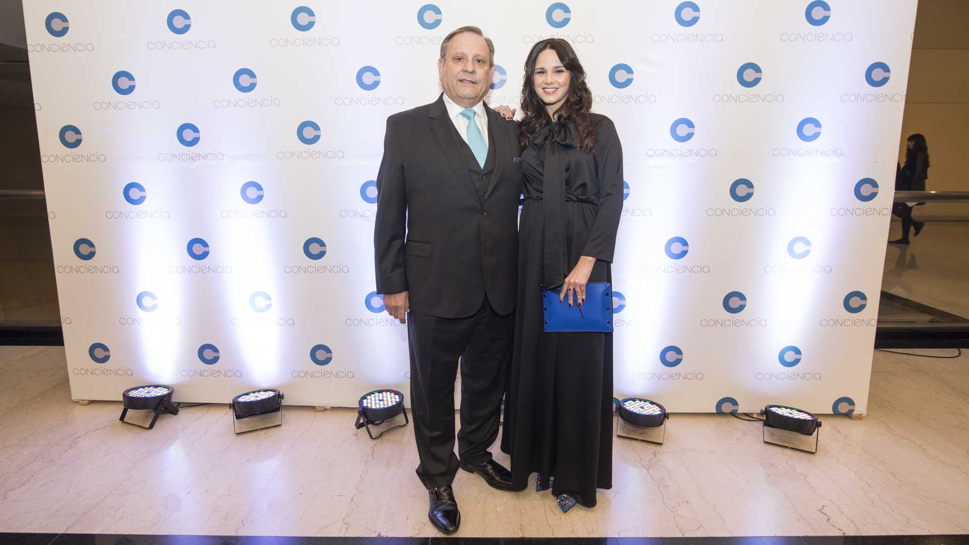 Néstor Abatidaga, director general corporativo del Grupo Sancor Seguros, y la conductora de televisión y directora creativa, Natalí Márquez