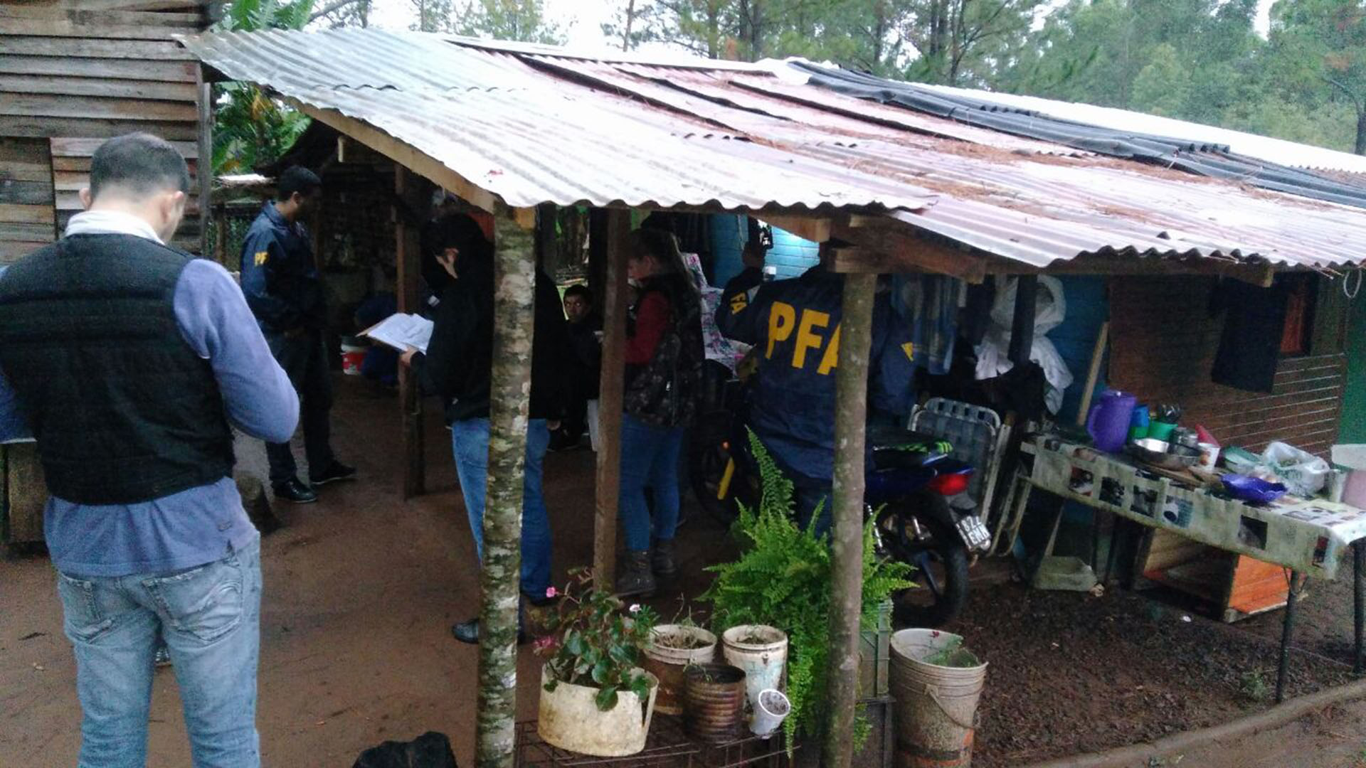 El allanamiento al rancho de la abuela de Méndez.