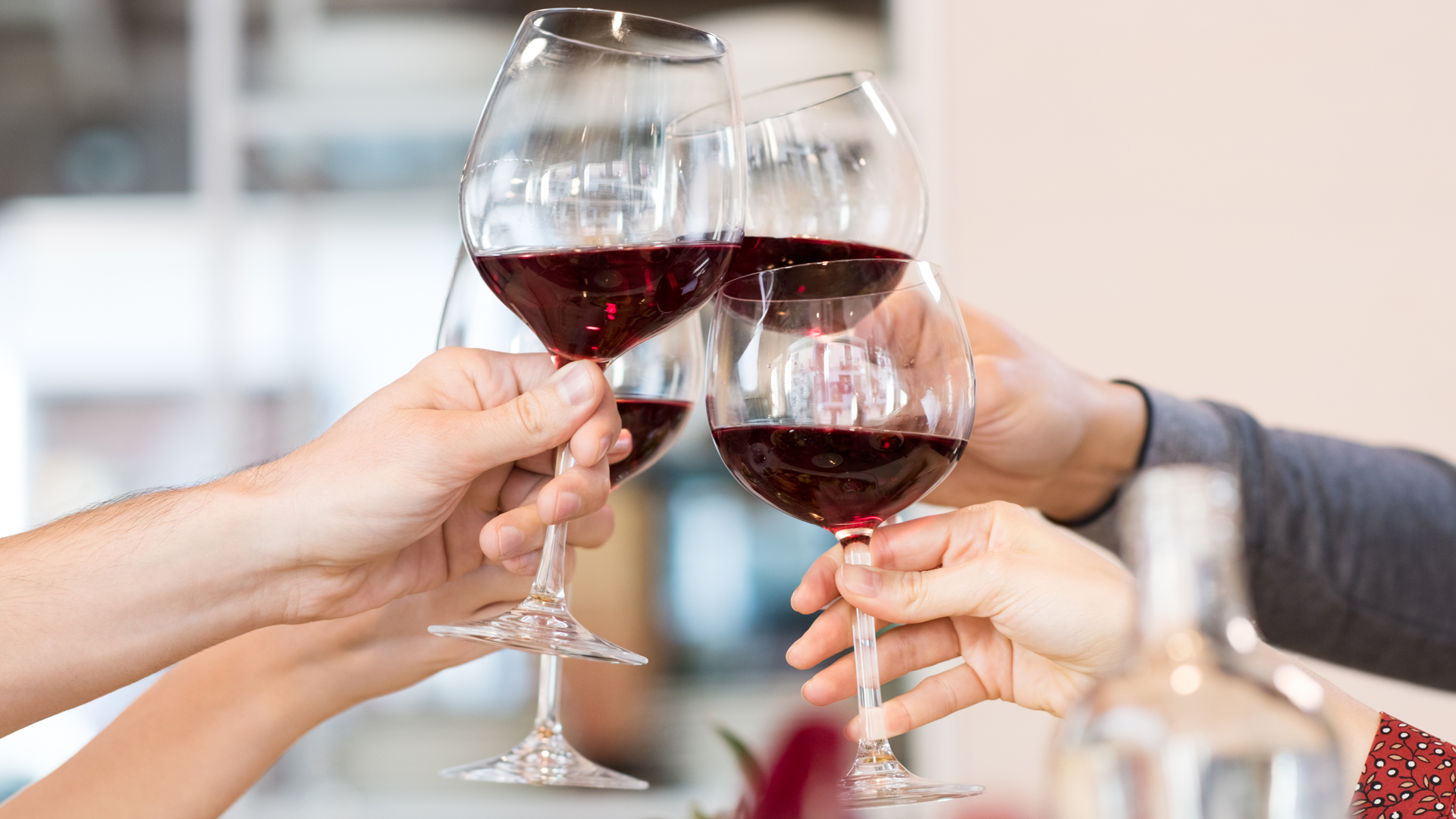 La consistencia y los ingredientes del plato son características a tener en cuenta para elegir el vino (iStock)