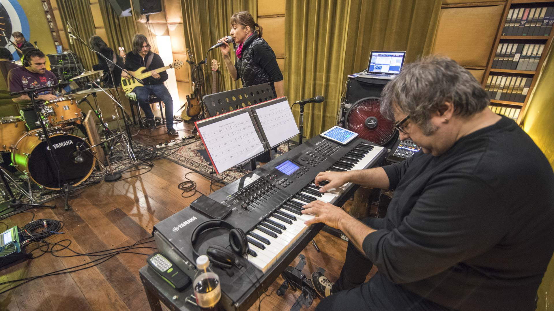 Hilda Lizarazu declaró que la música puede ser sanadora pero aveces también enloquecedora (fotografía de Guillermo Llanos)