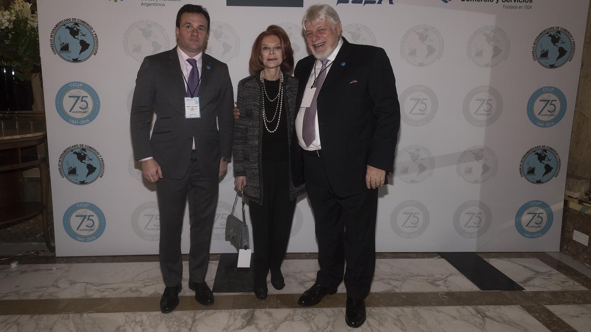 Las 35 mejores fotos de la disertación de María Eugenia Vidal en el