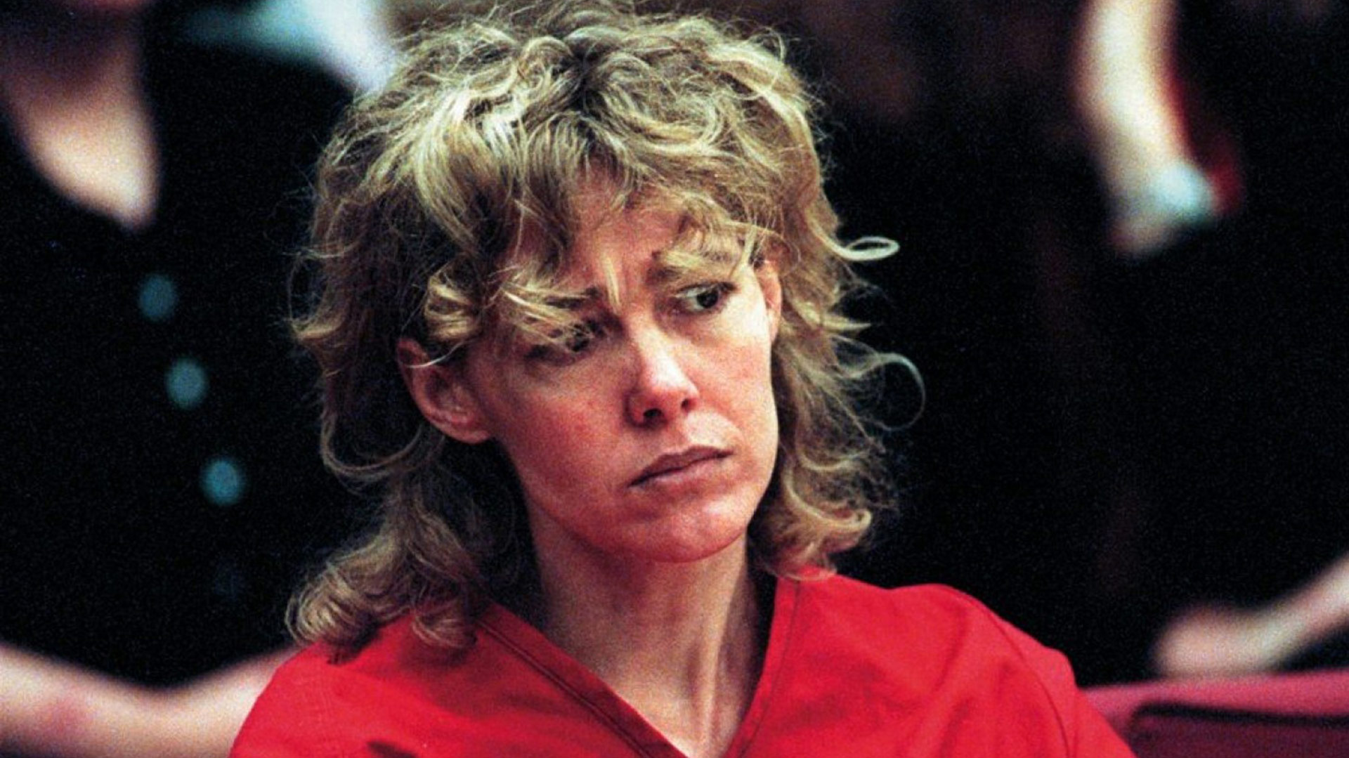 Mary Kay Letourneau ante la corte de Seattle. Fue condenada primero a seis meses de prisión; incumplió las condiciones de su liberación, volvió a violar a Fualaau y fue sentenciada a siete años de prisión (AP)