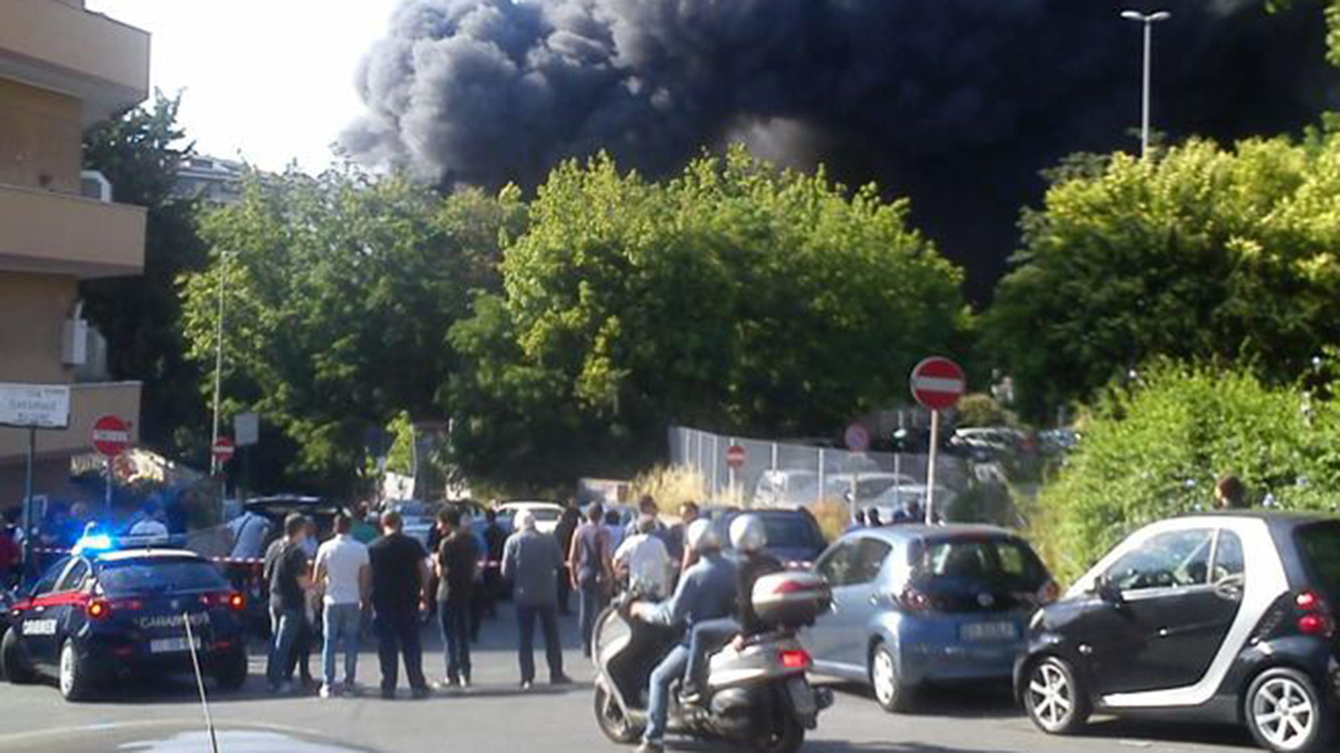Un incendio cerca del Vaticano asustó a muchas personas