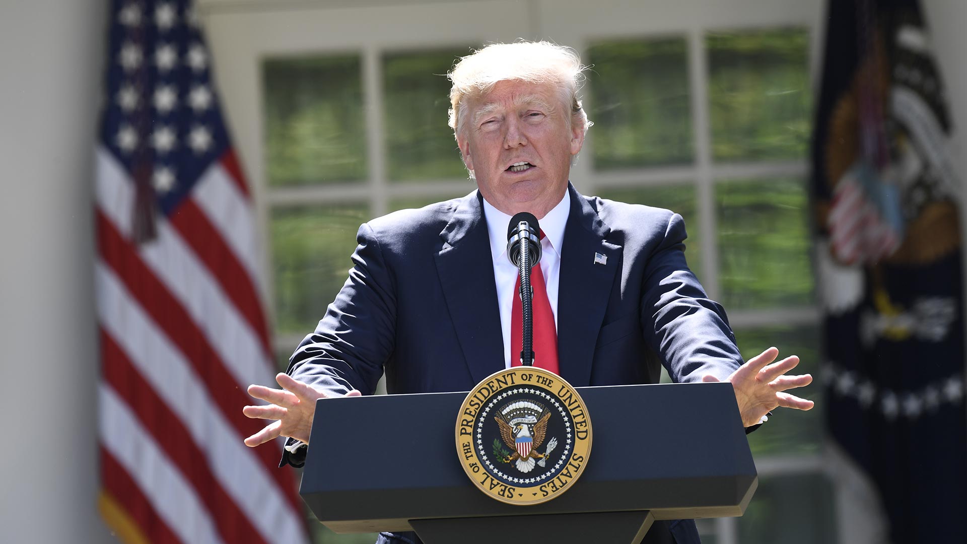 En conferencia de prensa, el presidente de los Estados Unidos anunció que su país se retirará del acuerdo por el cambio climático (AFP)
