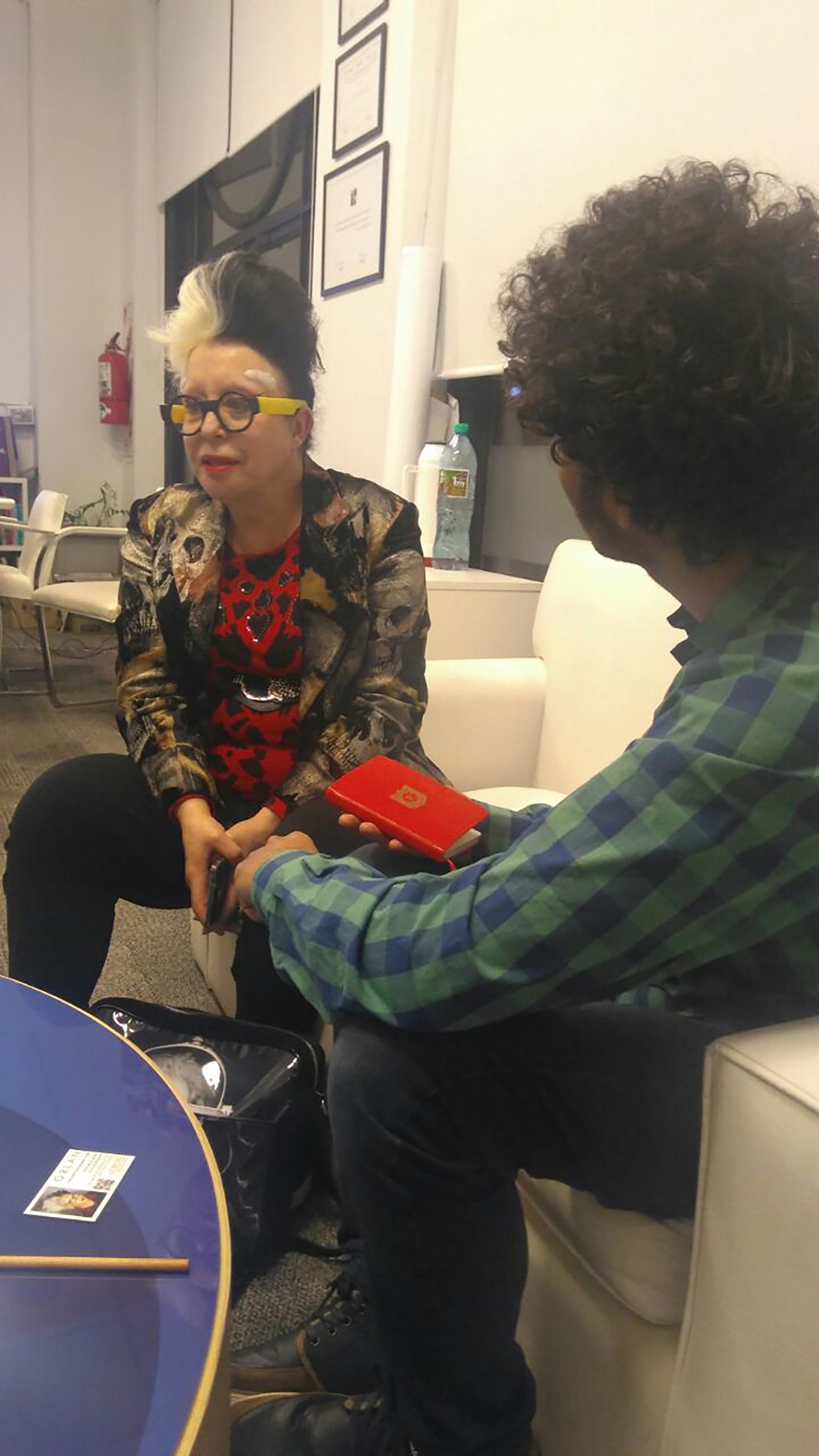 ORLAN, durante la entrevista con Infobae