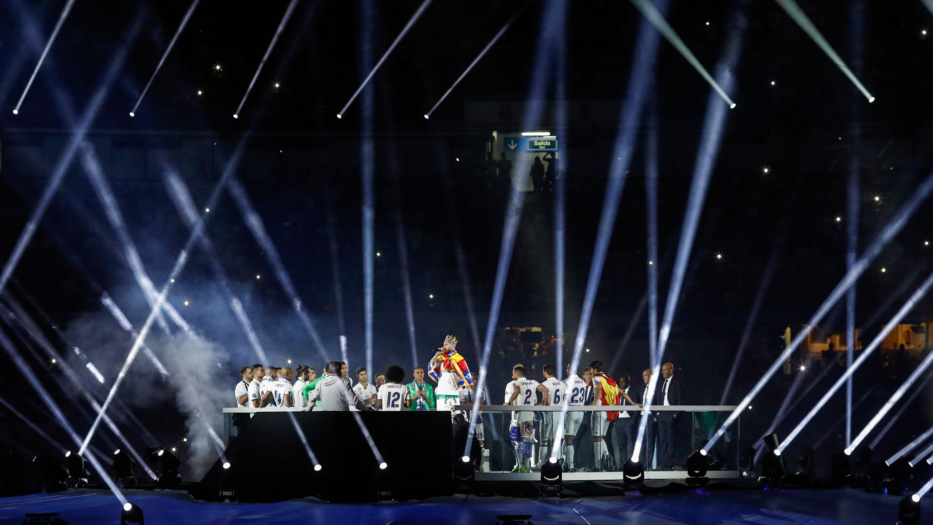 El Bernabéu fue una fiesta para los fanáticos