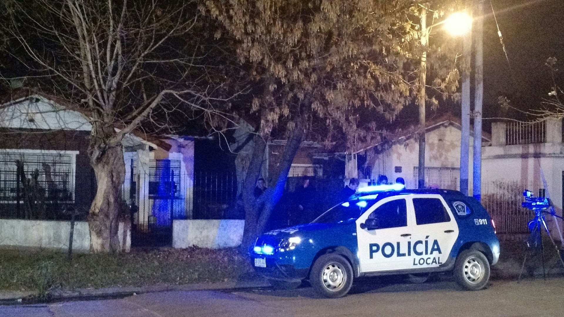 Operativo en Villa Centenario para encontrar a los delincuentes (@domenech_news)
