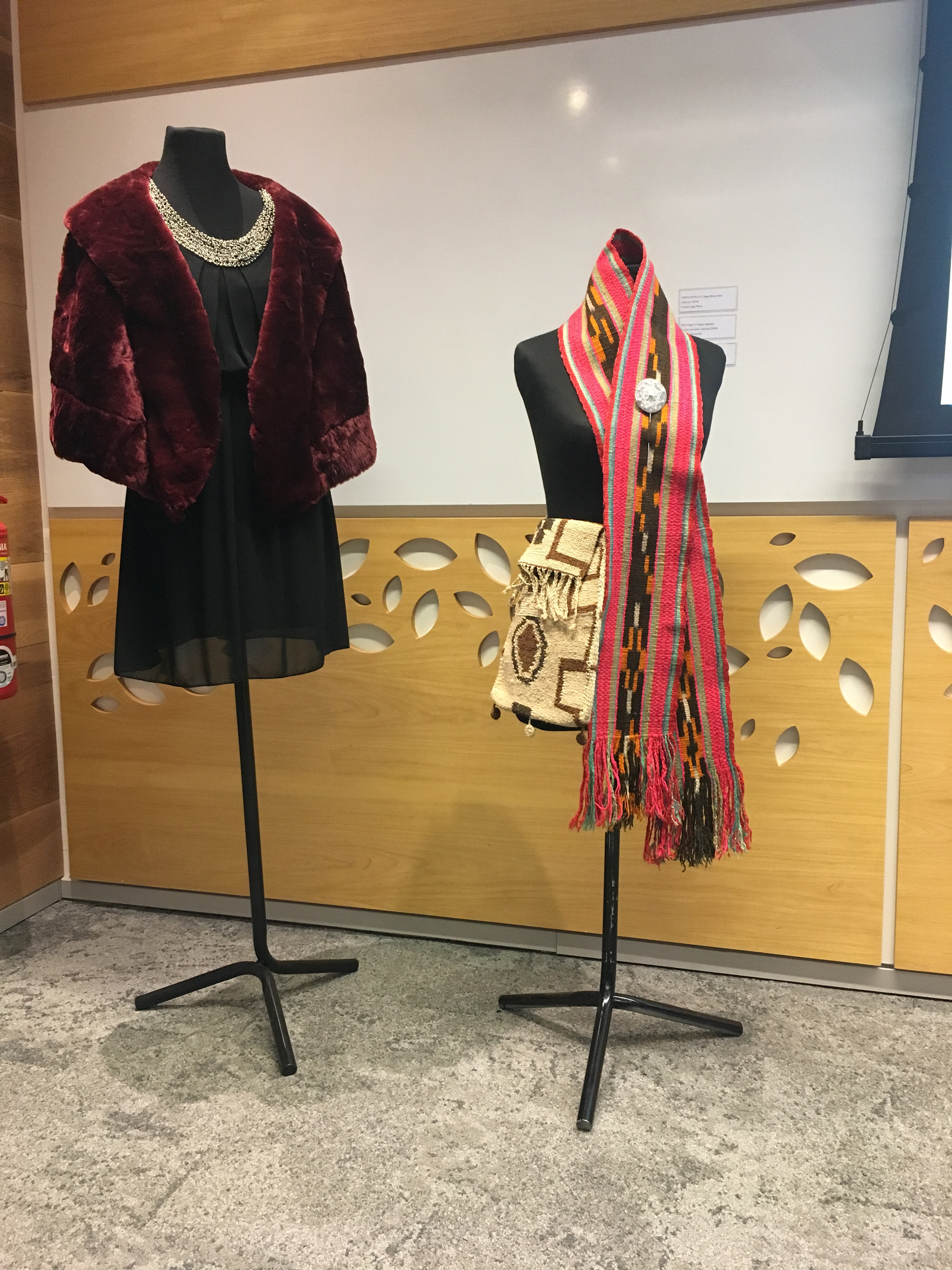 Piezas de diseño exhibidas en el Museo de Arte Popular José Hernandez