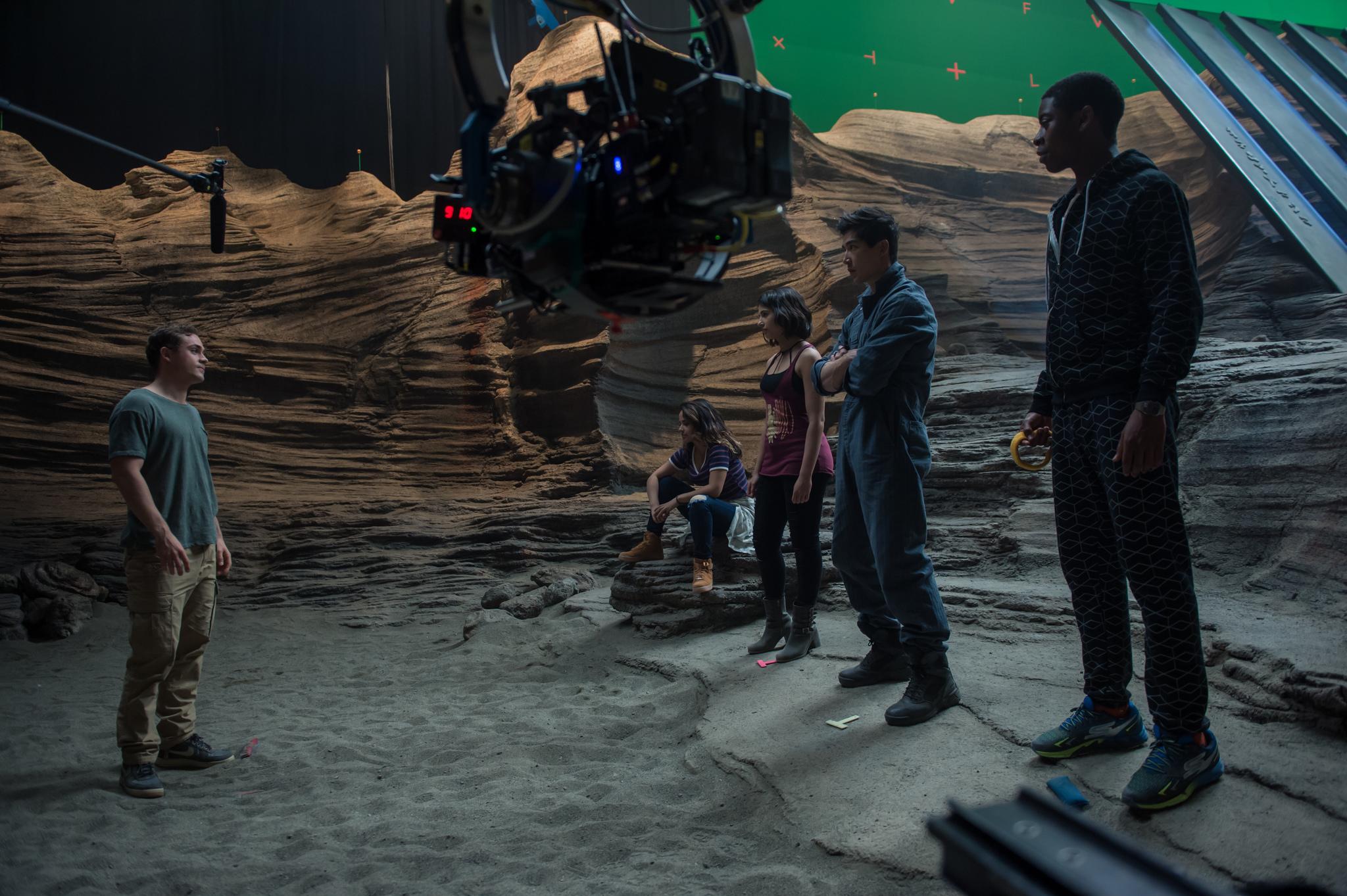 Es la primera película de “Power Rangers” clasificada PG-13 (los niños deben asistir con un adulto).