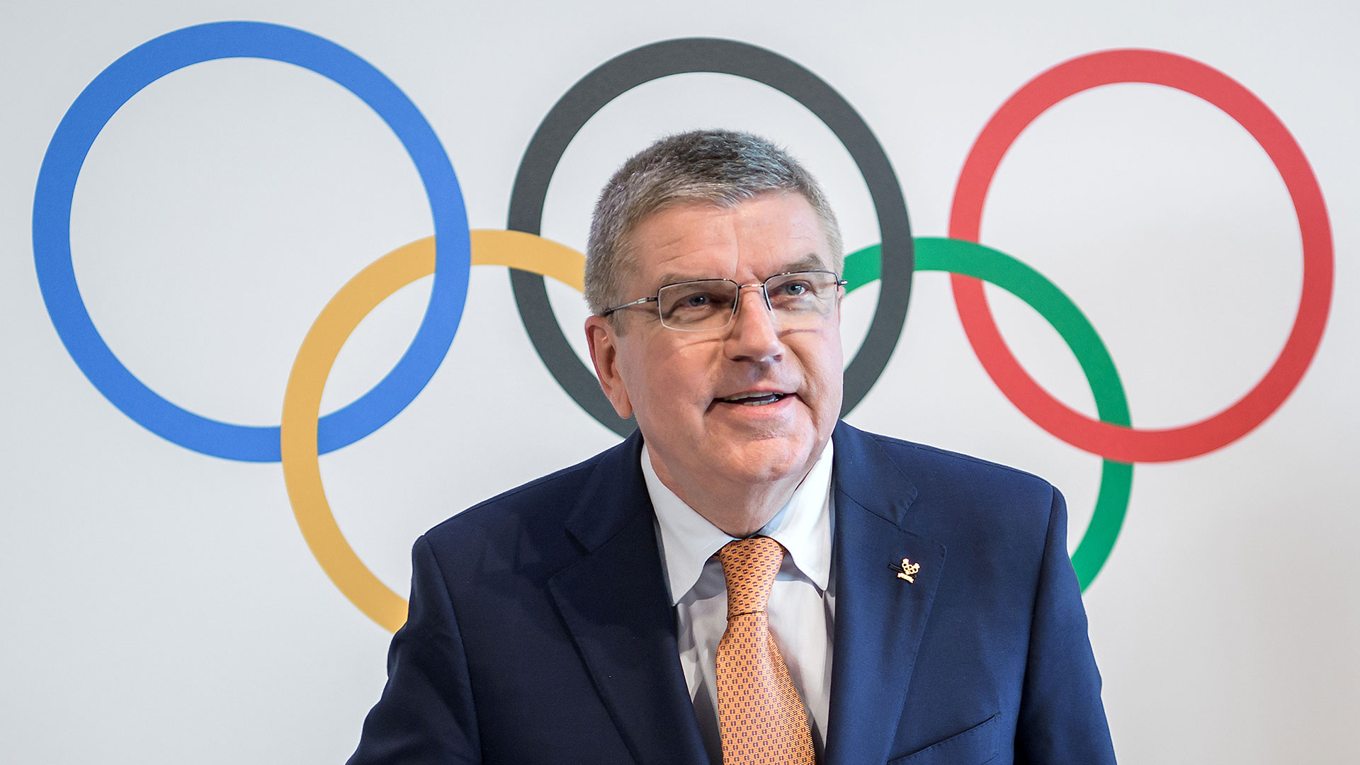Thomas Bach, presidente del COI, encabezó la conferencia de prensa (AFP)