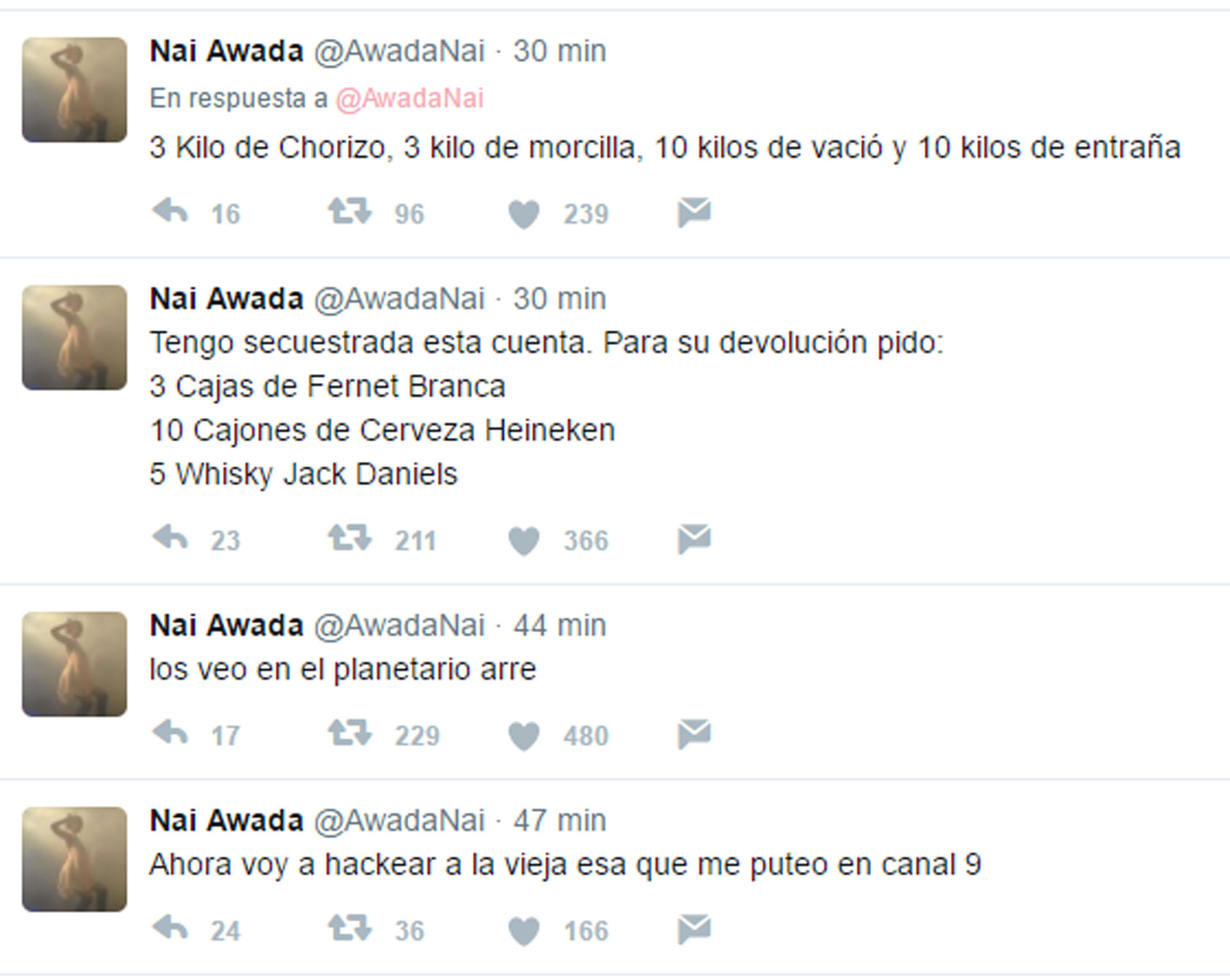 Algunos de los tuits que salieron desde la cuenta hackeada