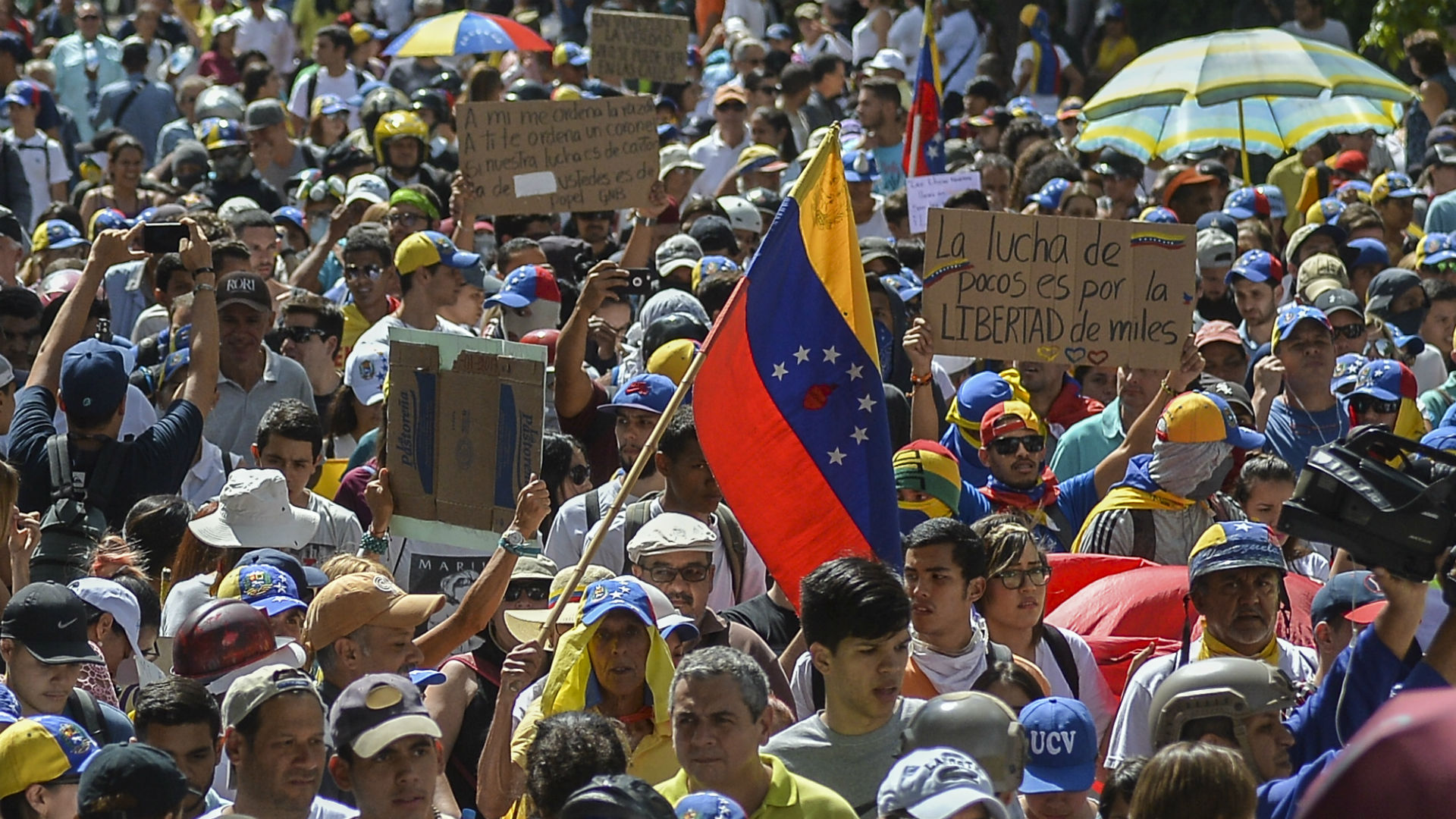 Los venezolanos protestan contra Maduro (AFP)