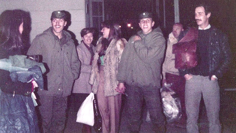 “En el Regimiento 6 de Mercedes, el día en que regresamos de la guerra junto a dos camaradas. Nuestras familias fueron a recibirnos. Lo recuerdo con mucha emoción”