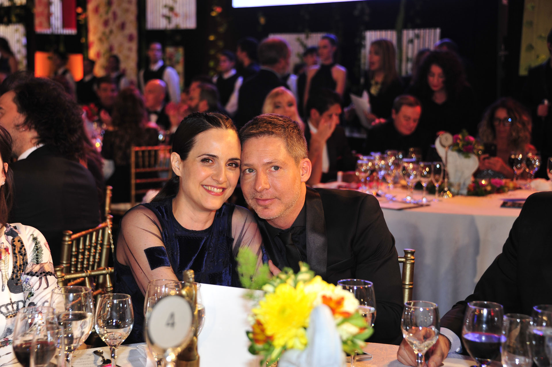 Julieta Díaz y Adrián Suar, protagonistas de “Silencios de familia”