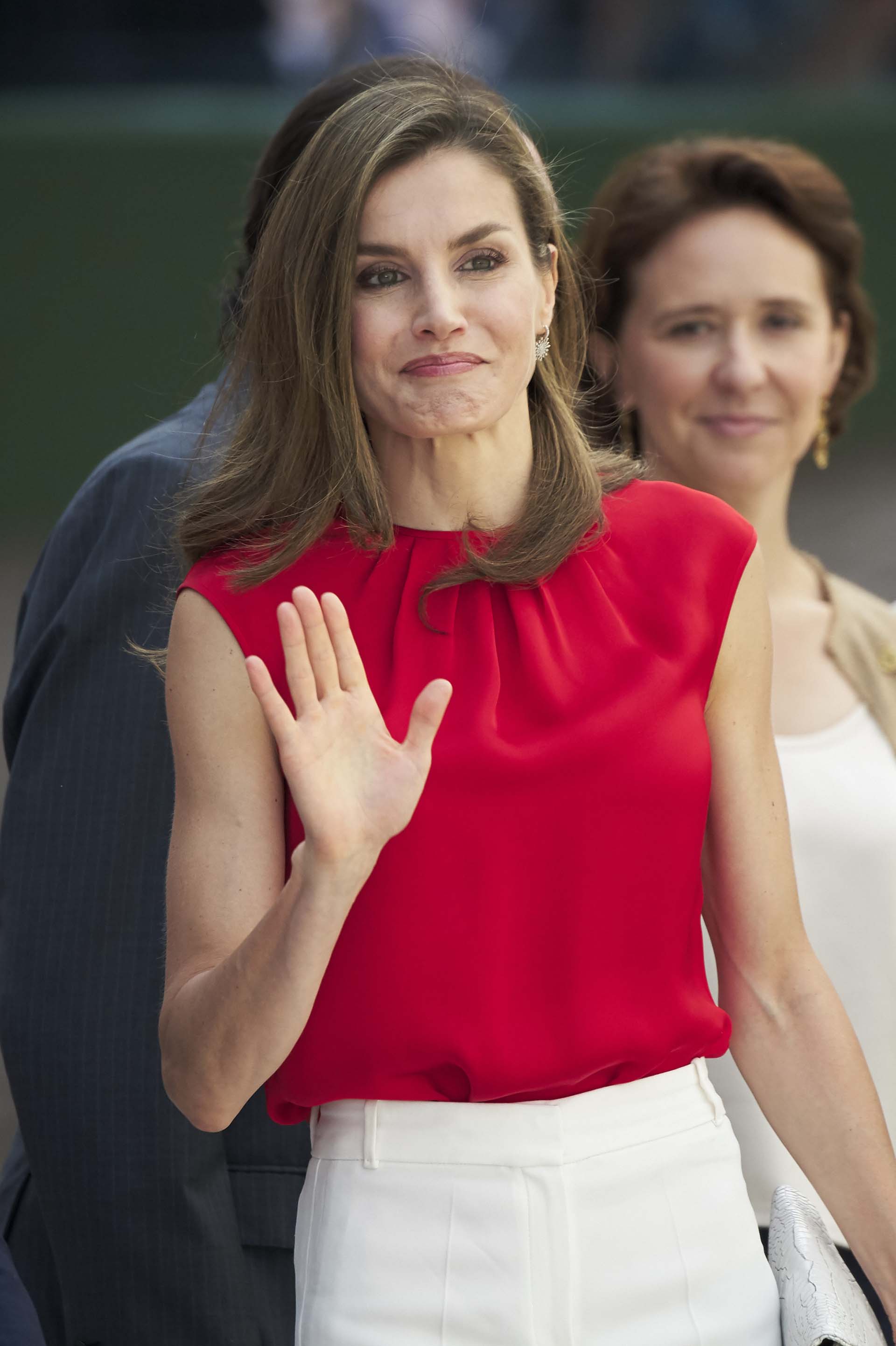Letizia ejercía como periodista para un noticiero de televisión y acababa de divorciarse del profesor de literatura Alonso Guerrero, con quien estuvo por 11 años. Por esos tiempos, Felipe acaparaba los titulares de los principales medios por sus fugaces romances.